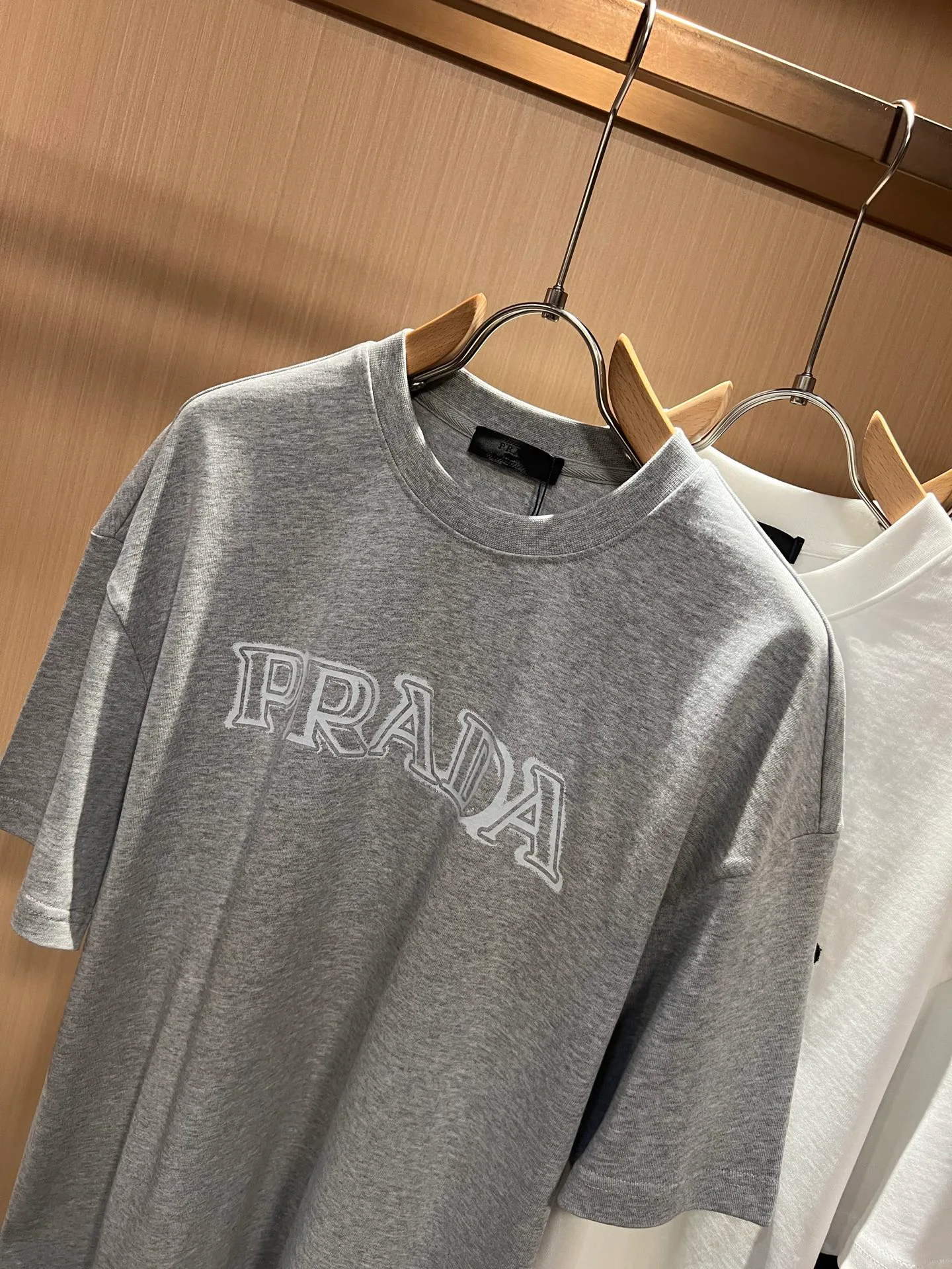 Футболки Женские Prada 11952797