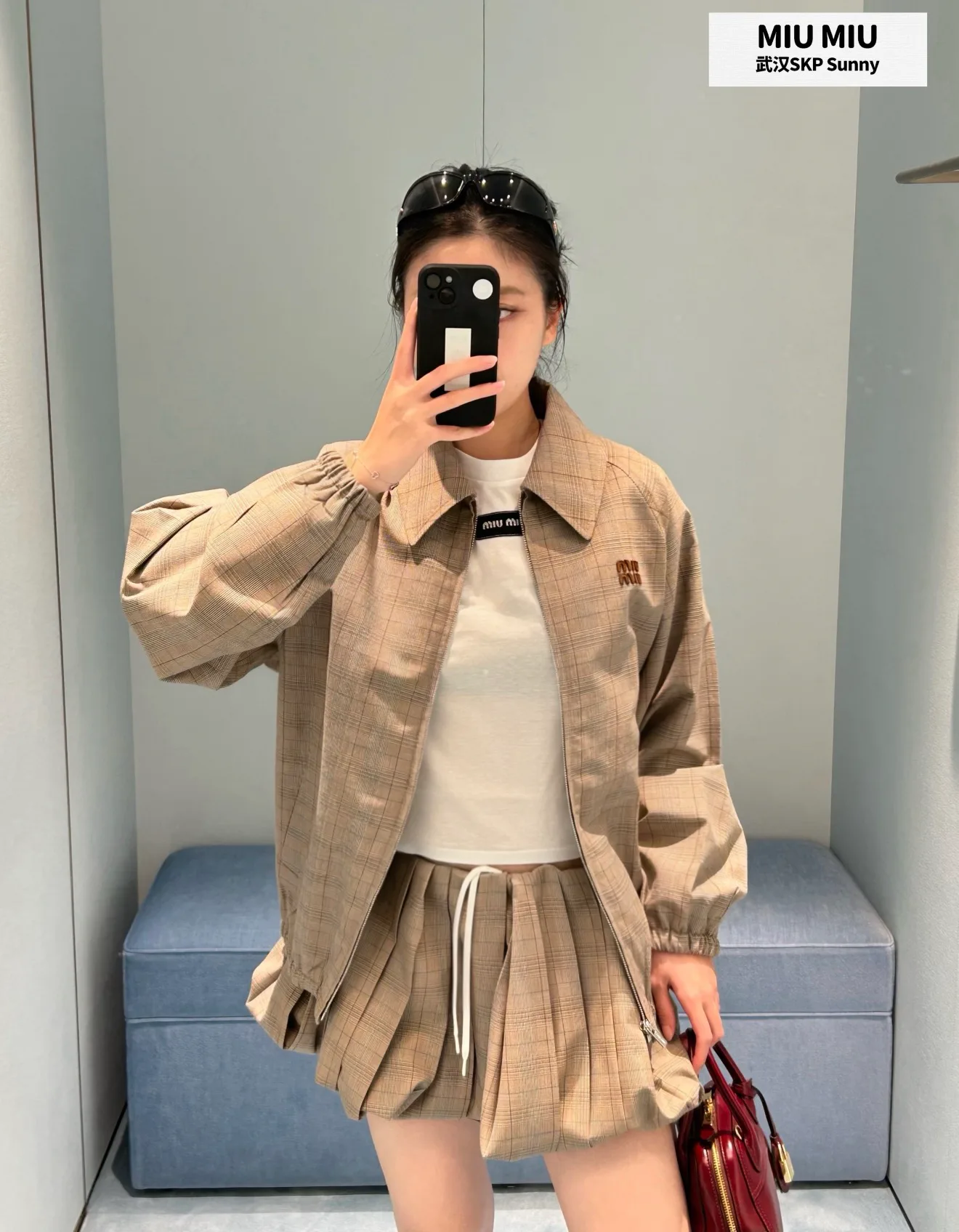 Куртки И Пуховики Женские Miu Miu 18113756