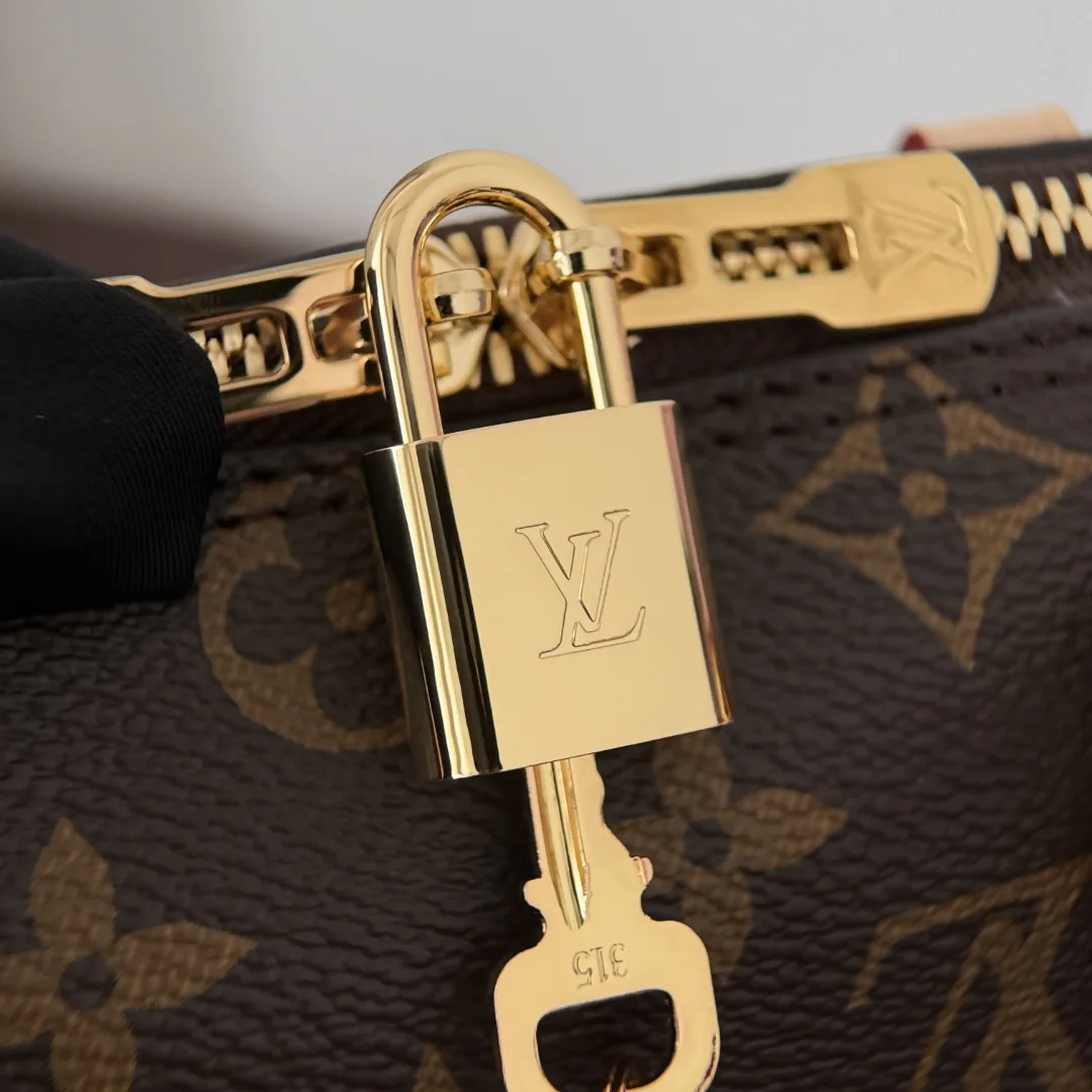 Классические Сумки Женские Louis Vuitton 11768570