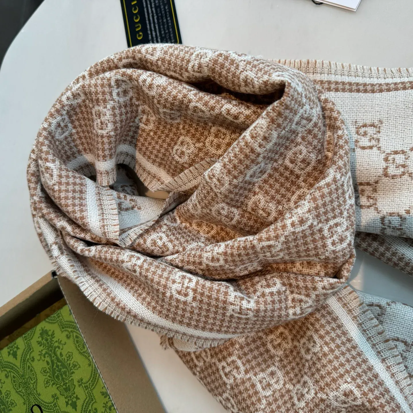 Шарфы Gucci 638030