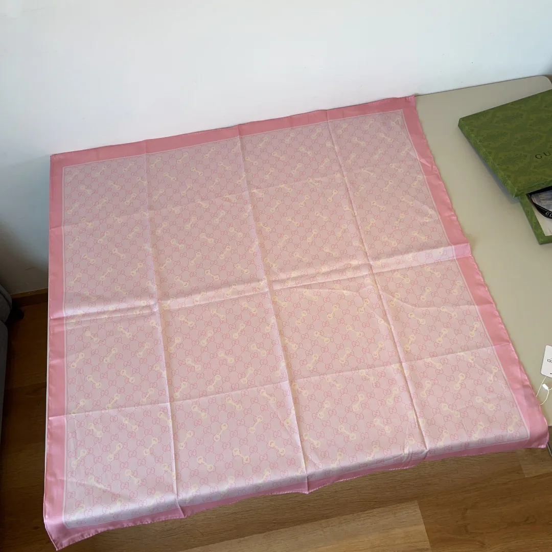 Платки Gucci 1603514