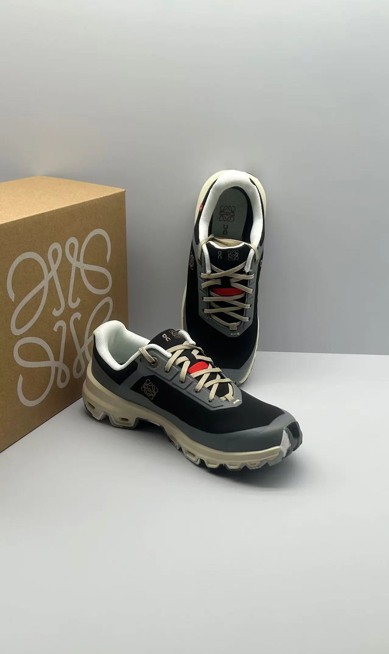 Кроссовки Женские Loewe 13193873