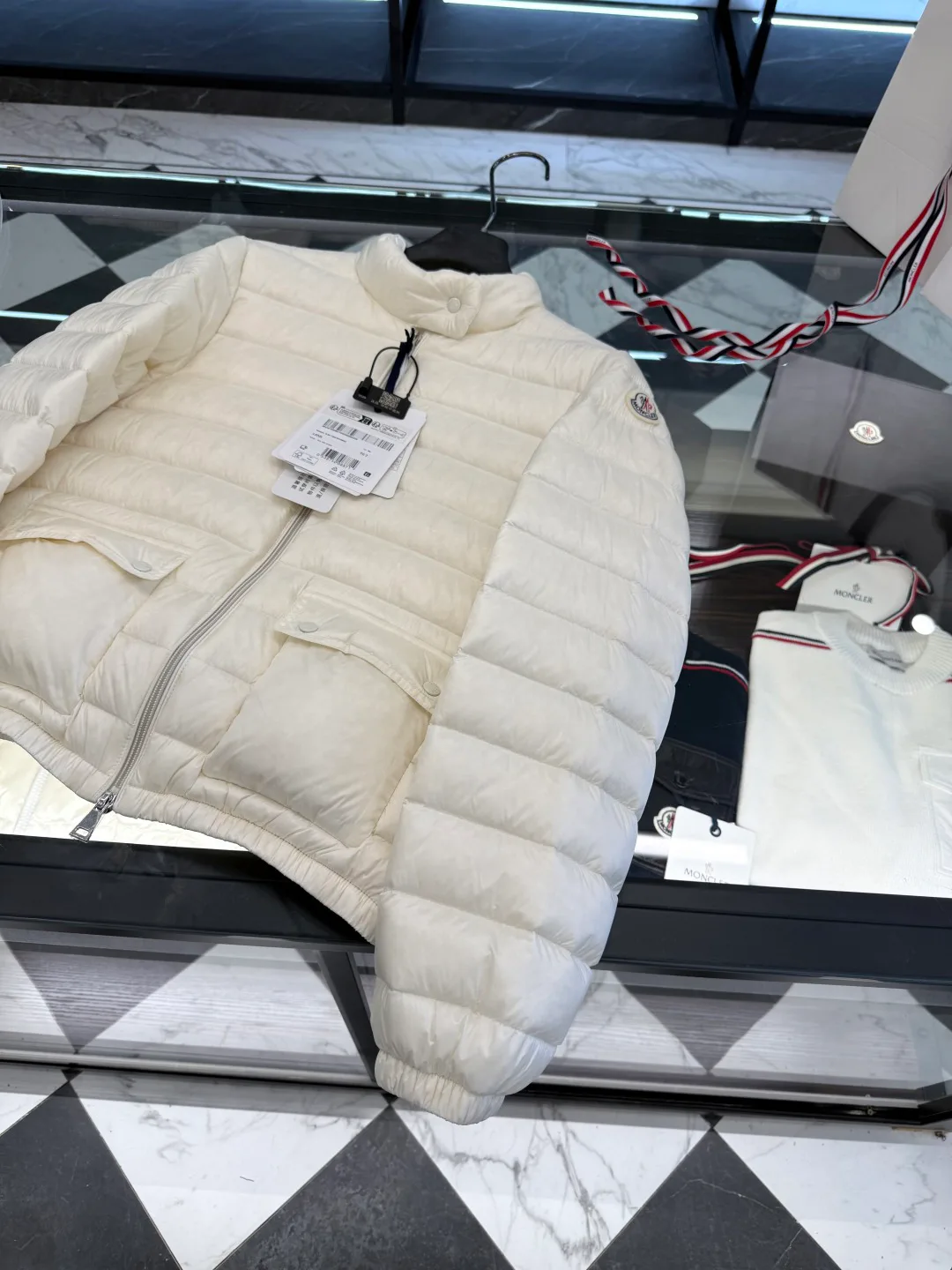 Куртки И Пуховики Женские Moncler 18741273
