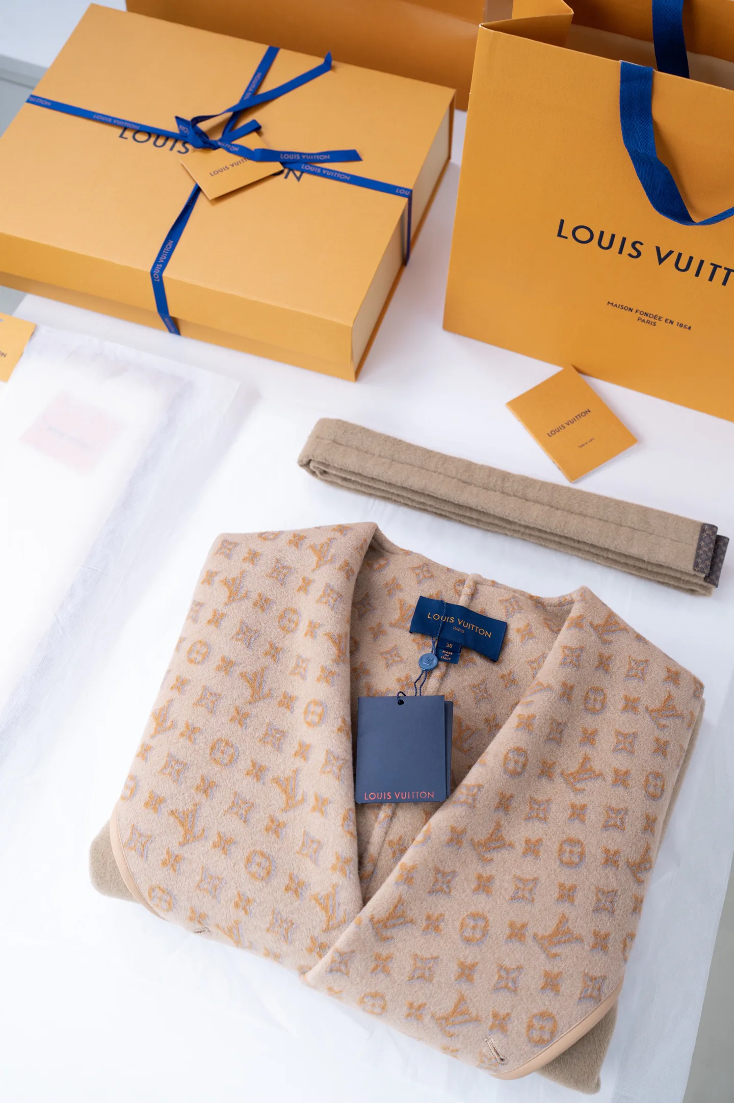 Пальто Женские Louis Vuitton 569955