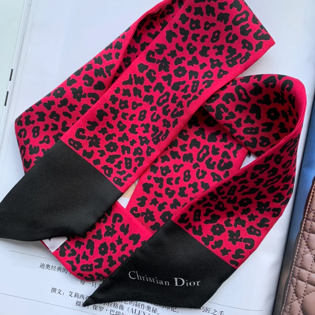 Платки Christian Dior 17992737