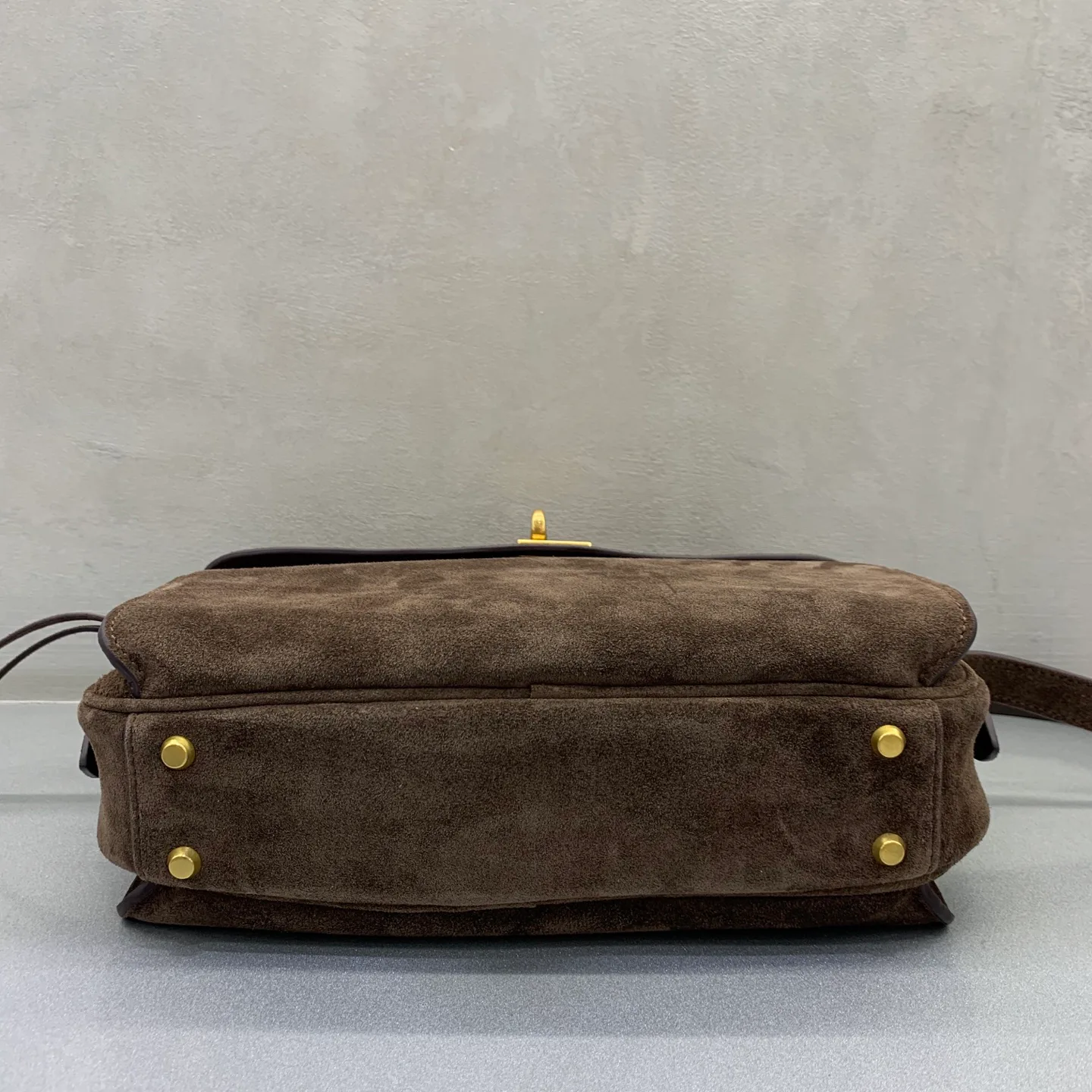 Классические Сумки Женские Balenciaga 18136199