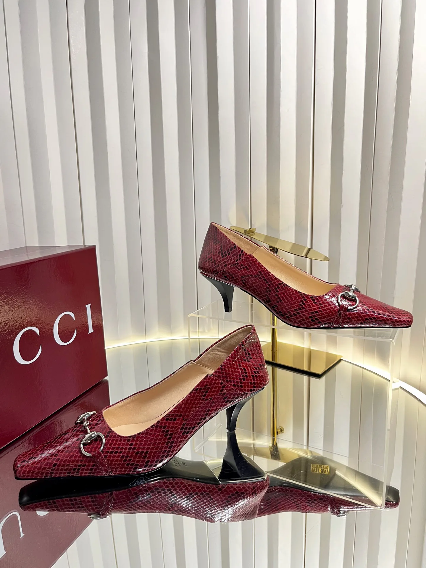 Туфли Женские Gucci 19484580