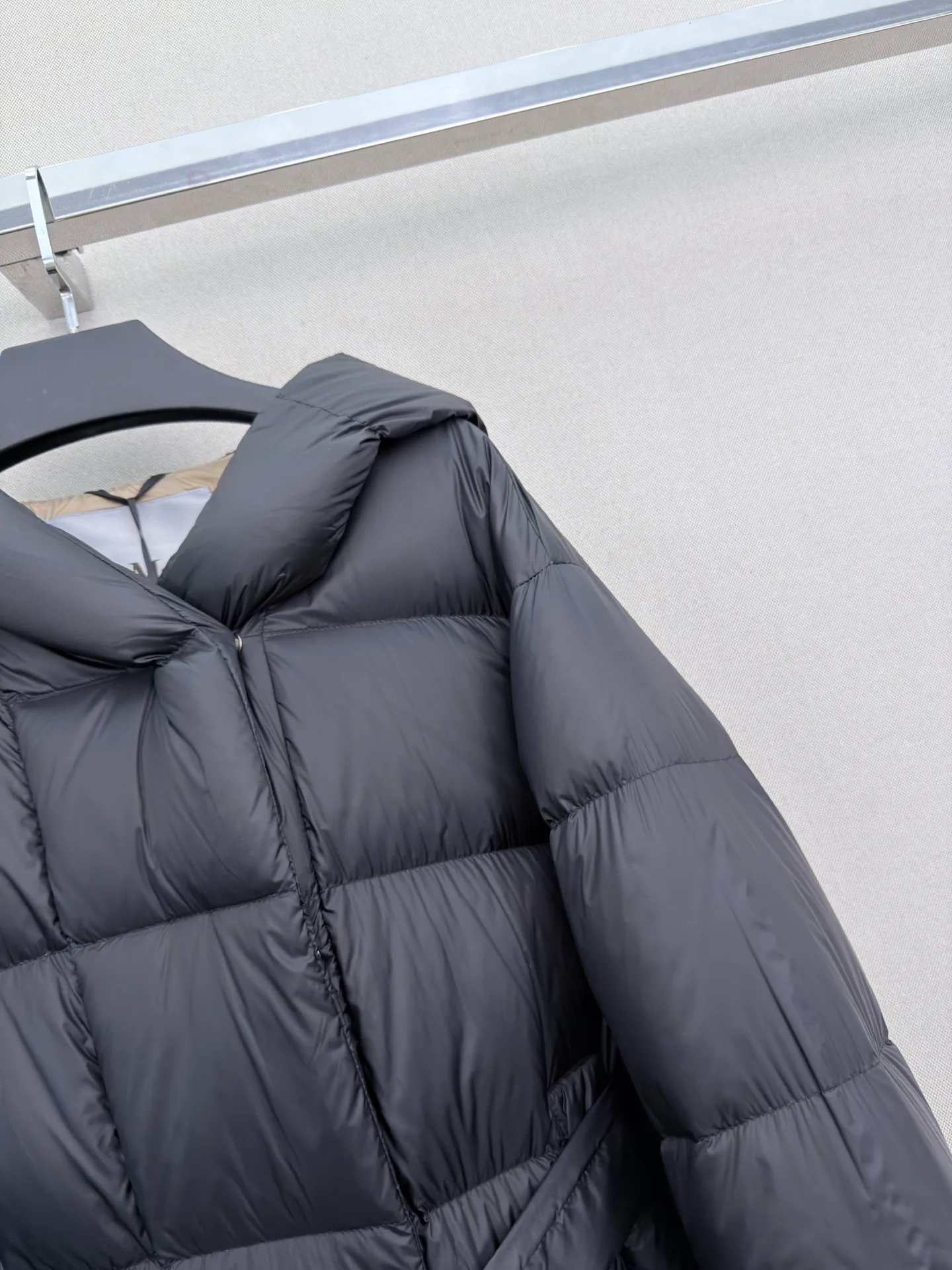 Куртки И Пуховики Женские Max Mara 18407990