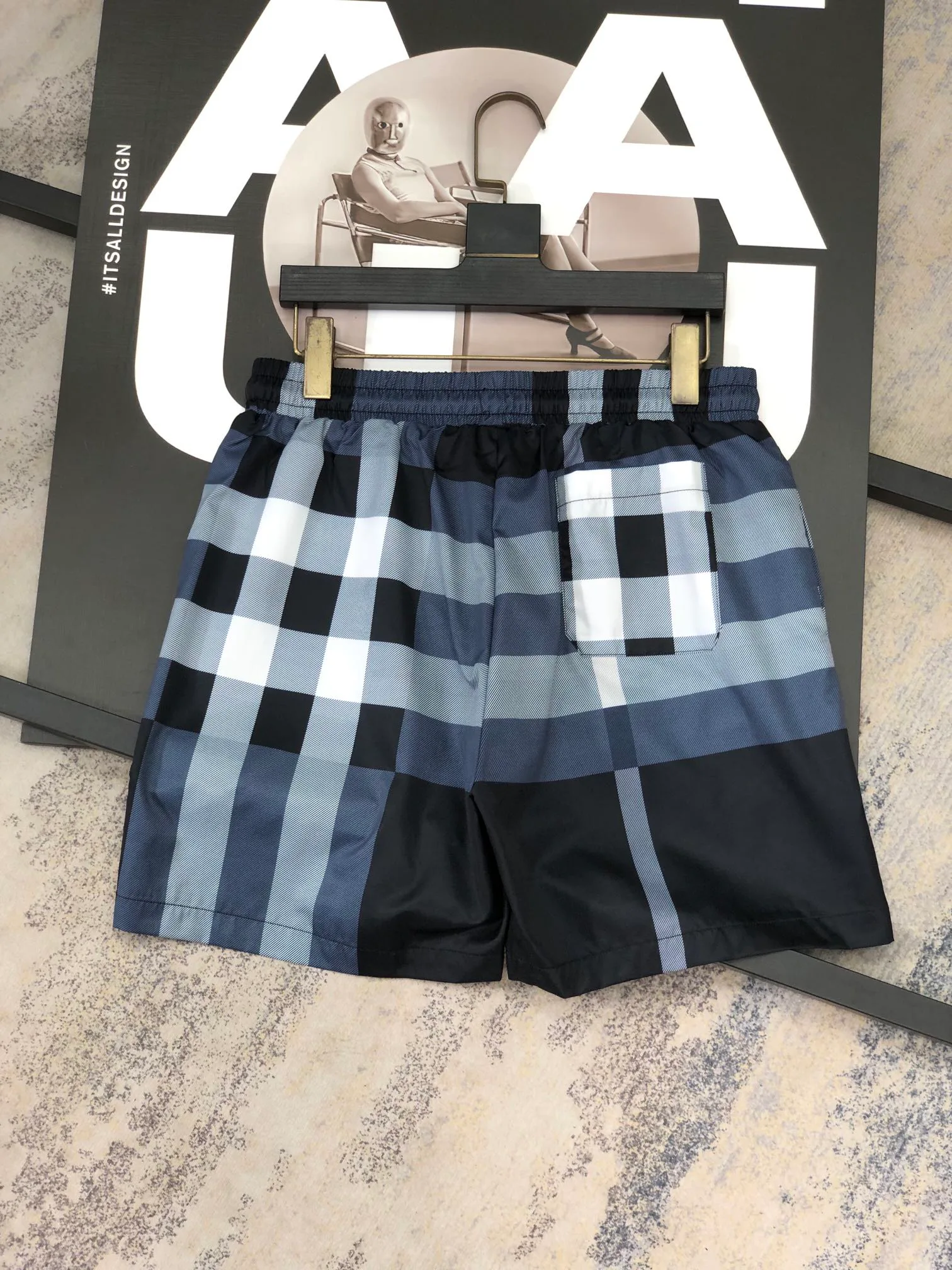 Шорты Мужские Burberry 11213241