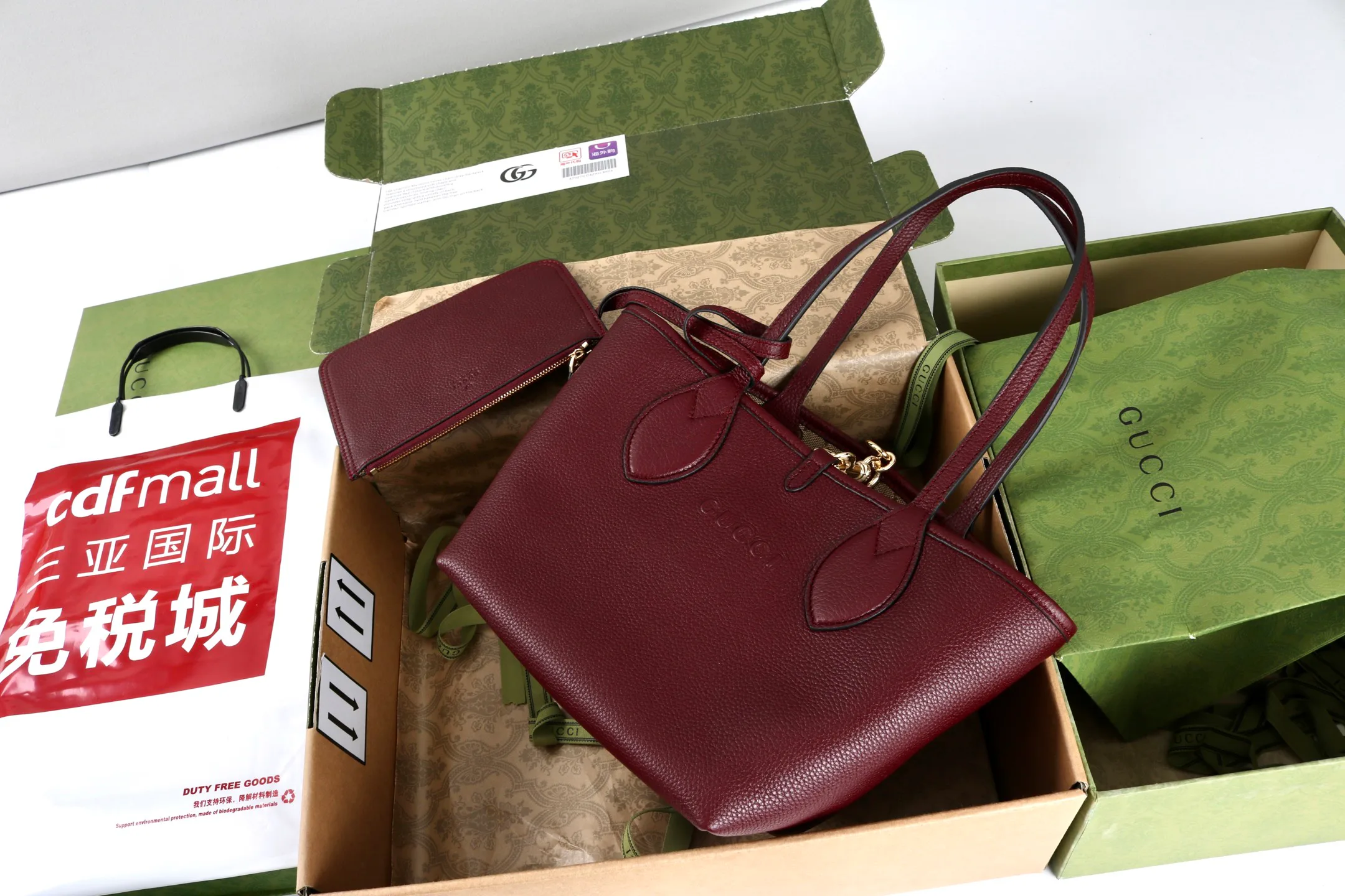 Классические Сумки Женские Gucci 393582