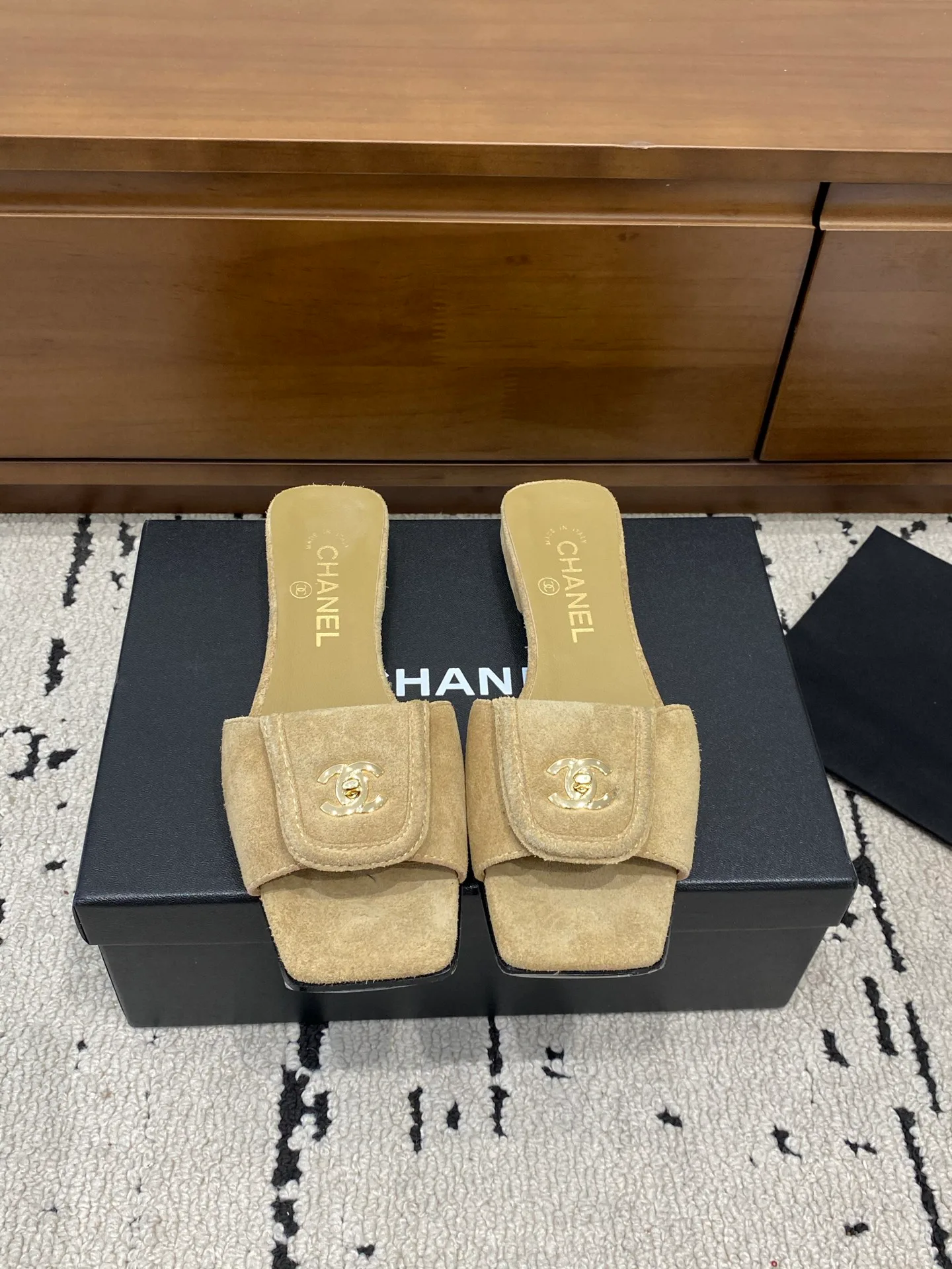 Шлепанцы Женские Chanel 12156497