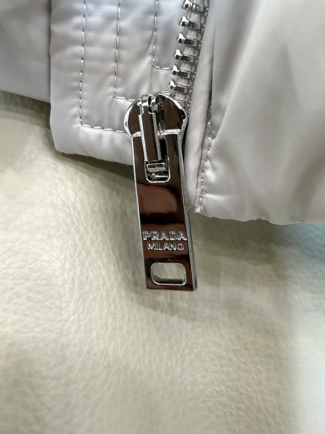 Куртки И Пуховики Женские Prada 18226355