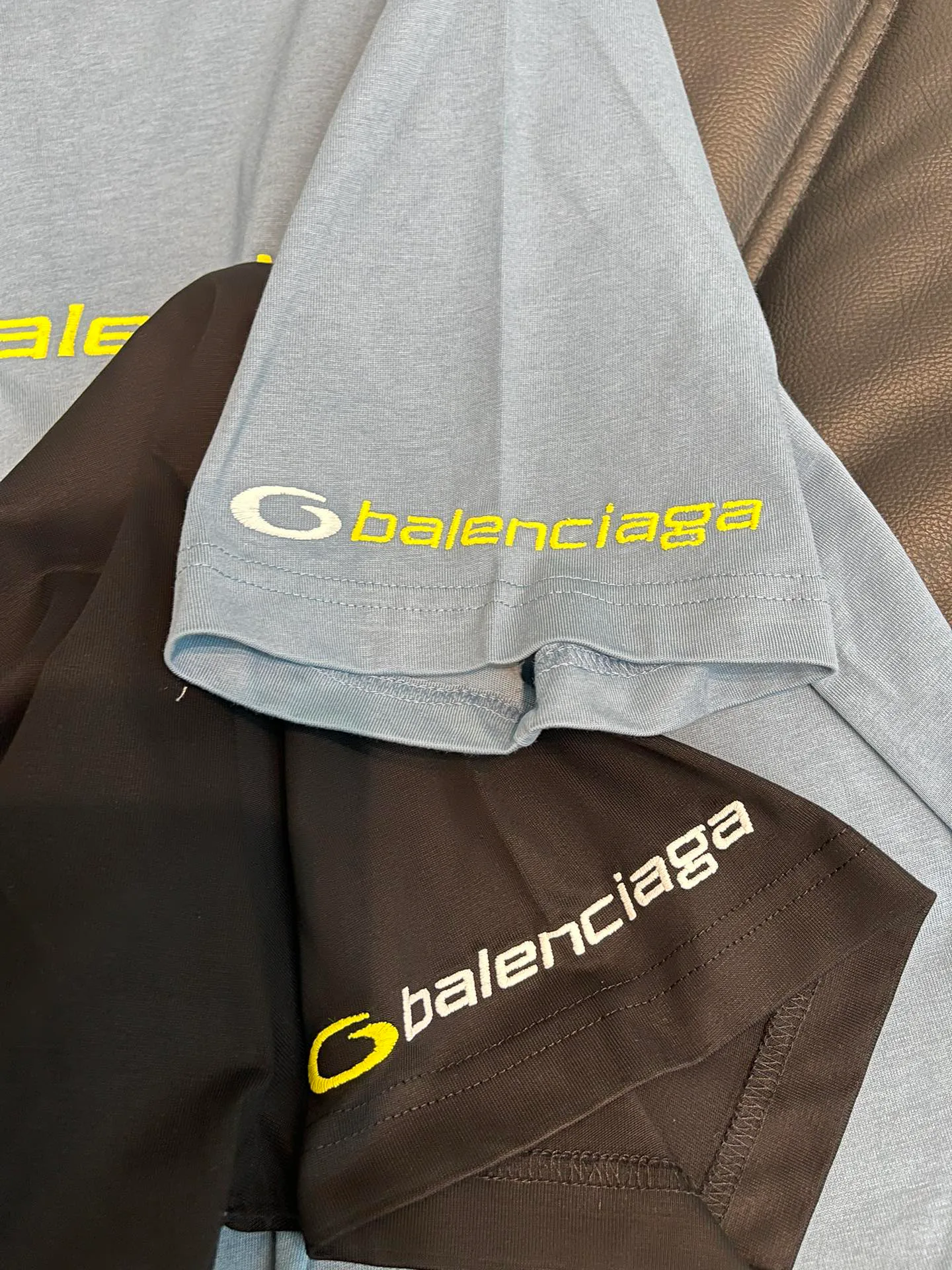 Футболки Женские Balenciaga 11569434