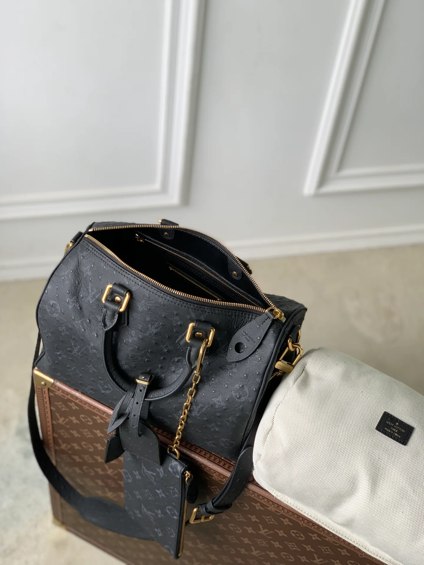 Классические Сумки Женские Louis Vuitton 18147440