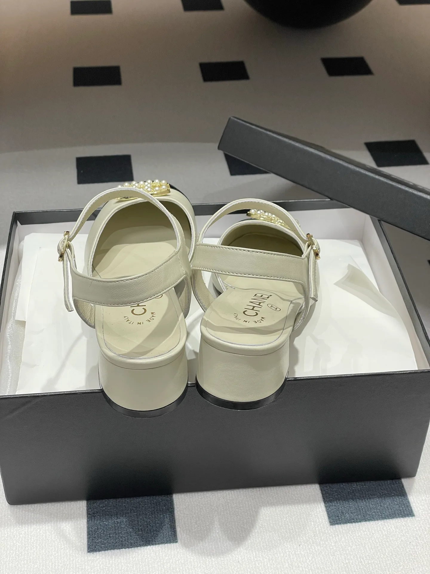 Сандалии Женские Chanel 579385