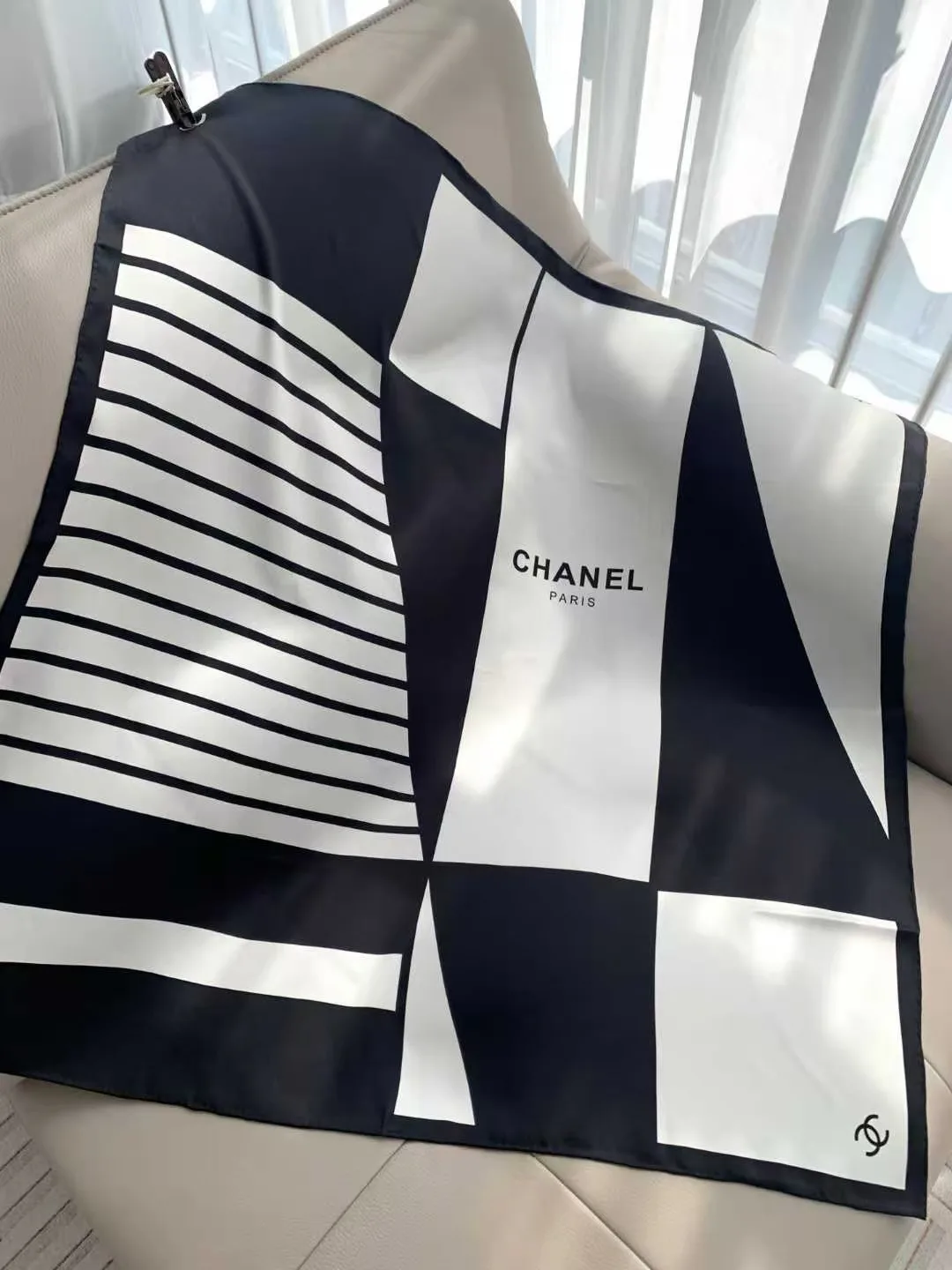 Платки Chanel 18222536