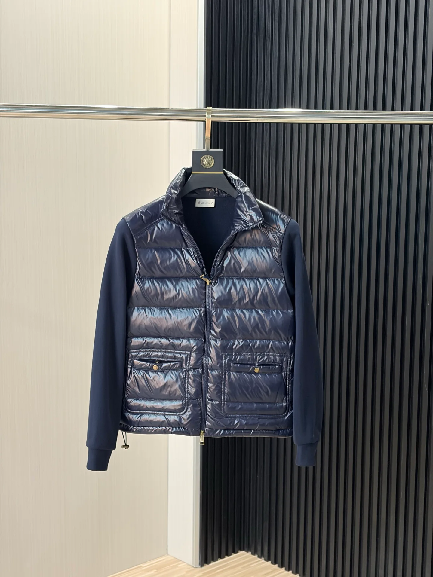 Куртки И Пуховики Мужские Moncler 18231124