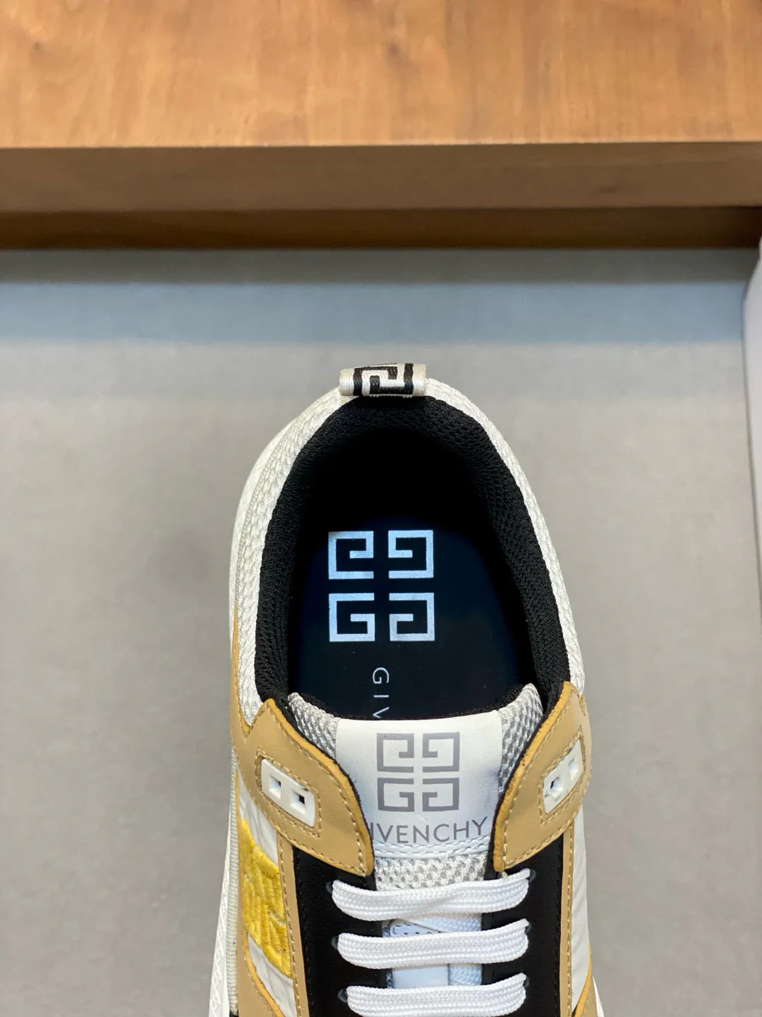 Кроссовки Мужские Givenchy 1193039