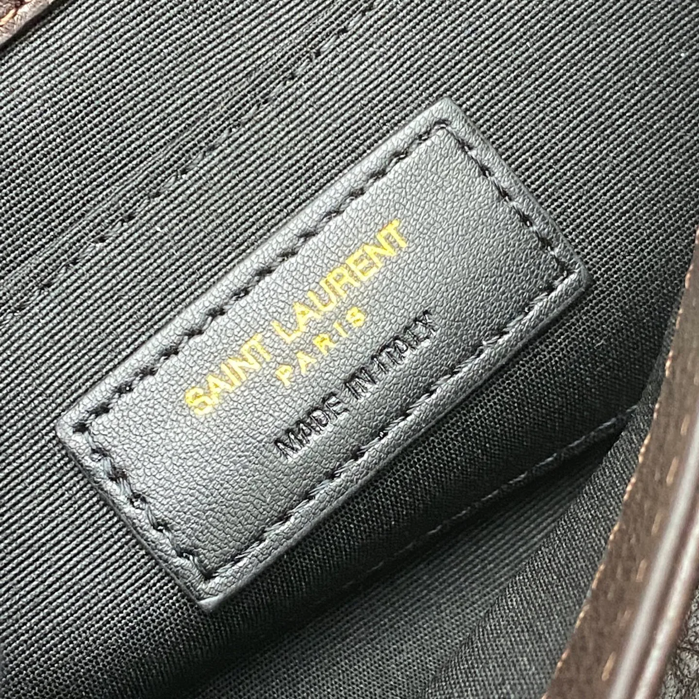 Классические Сумки Женские Saint Laurent 17823707
