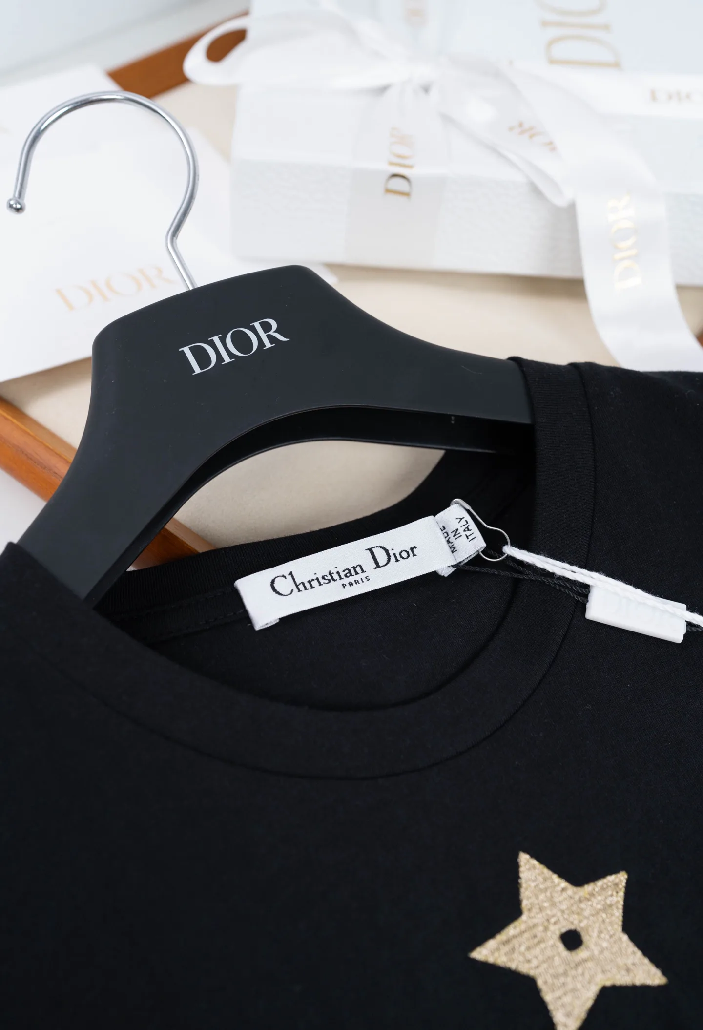 Футболки Женские Christian Dior 17737887