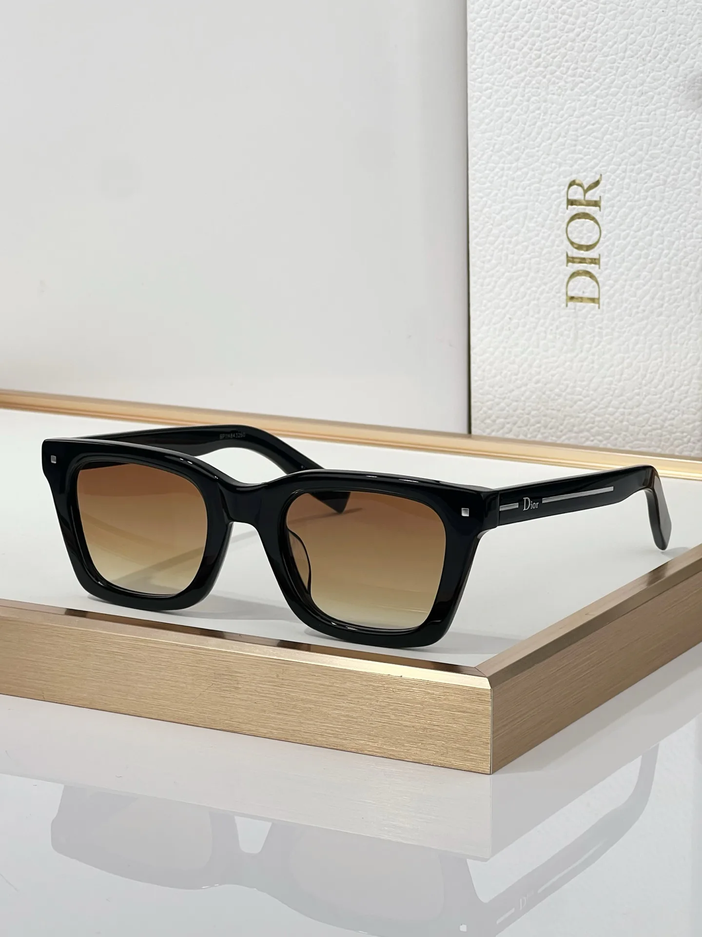 Очки Christian Dior 18239235