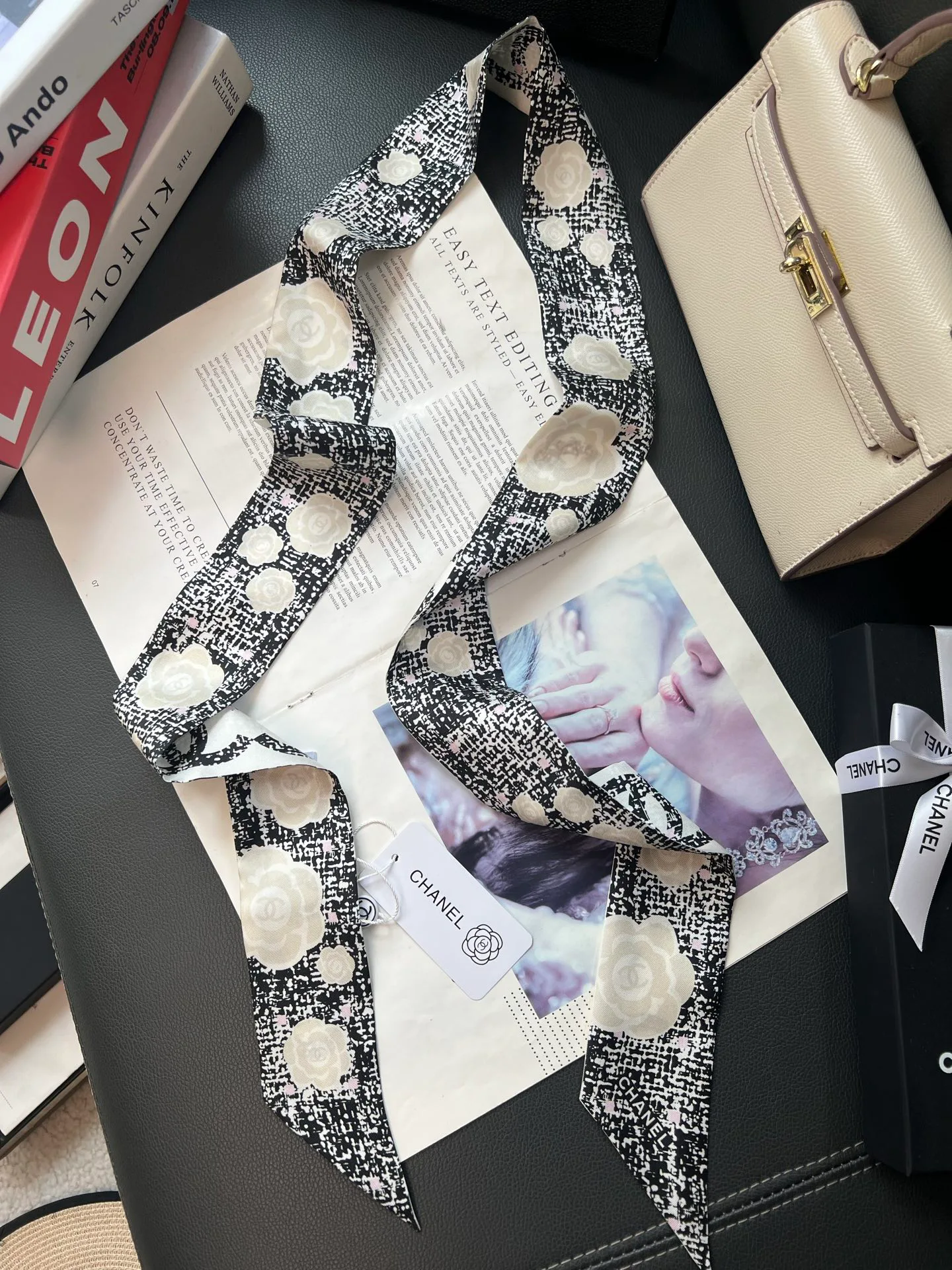 Платки Chanel 18675562