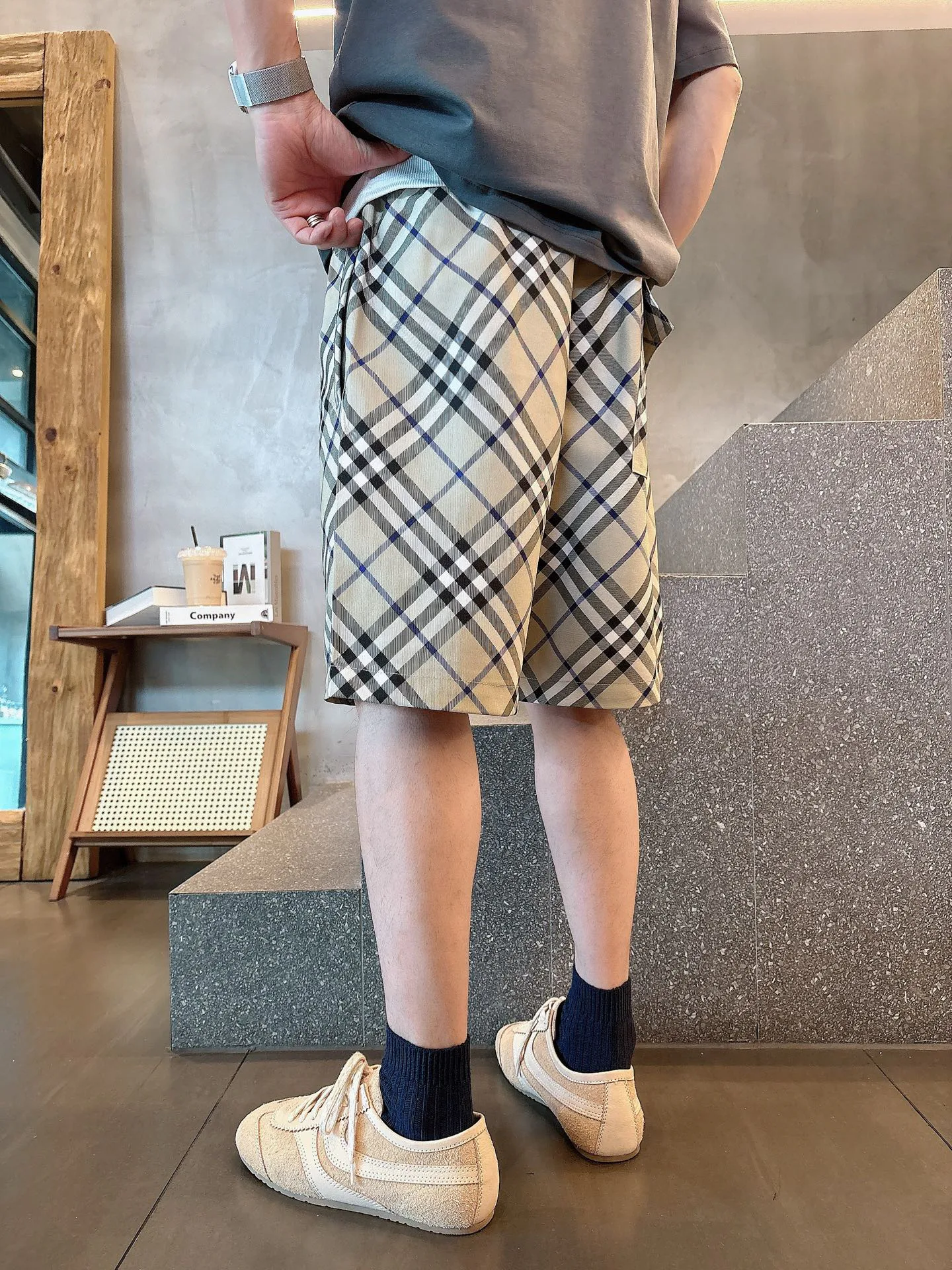 Шорты Мужские Burberry 13479640