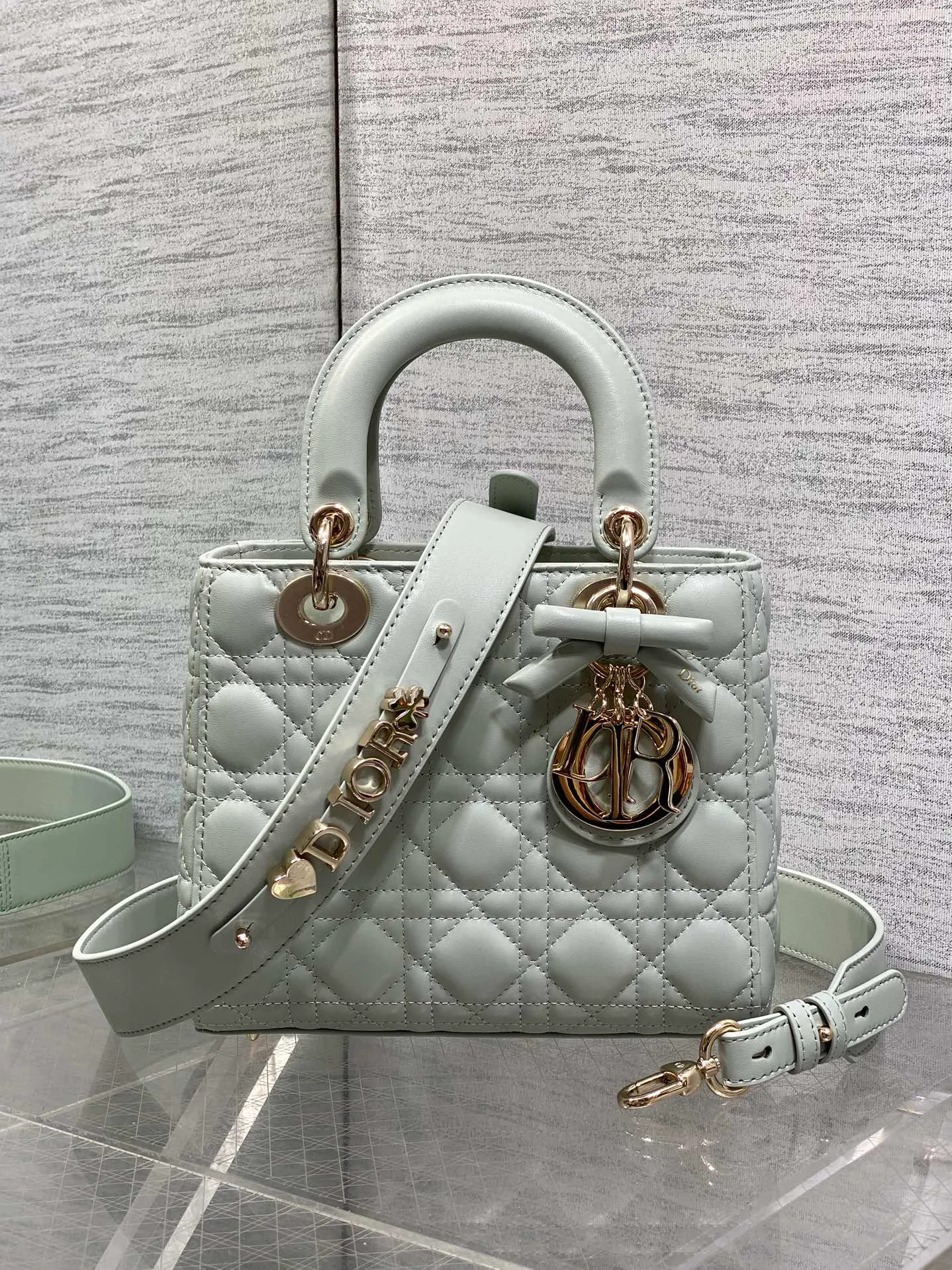 Классические Сумки Женские Christian Dior 11685087