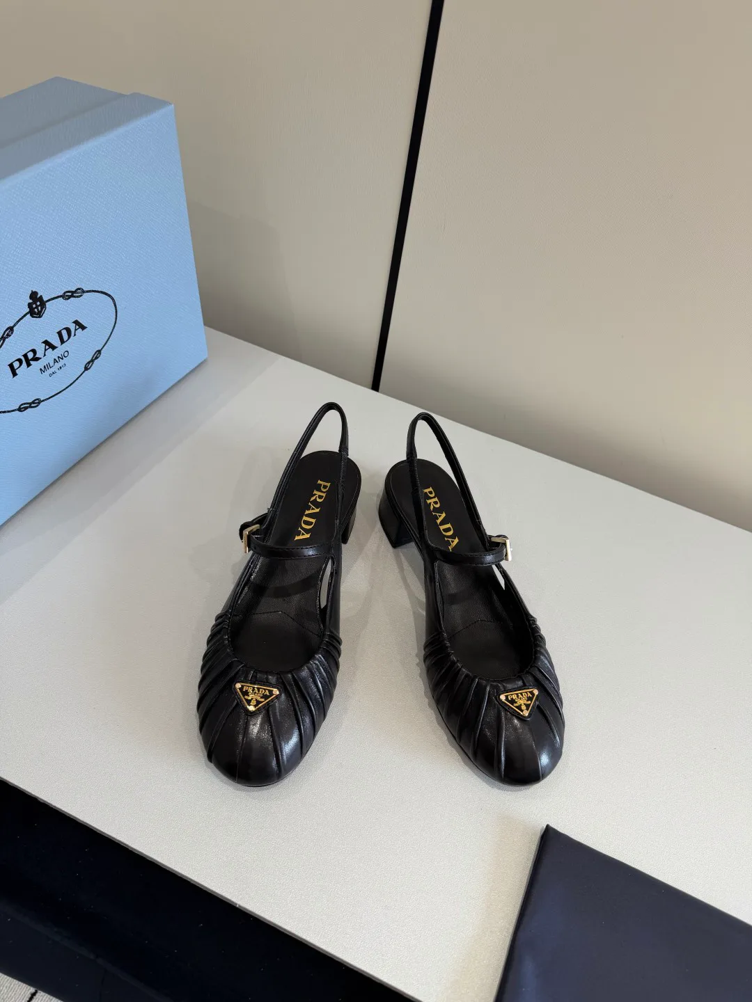 Туфли Женские Prada 11557792