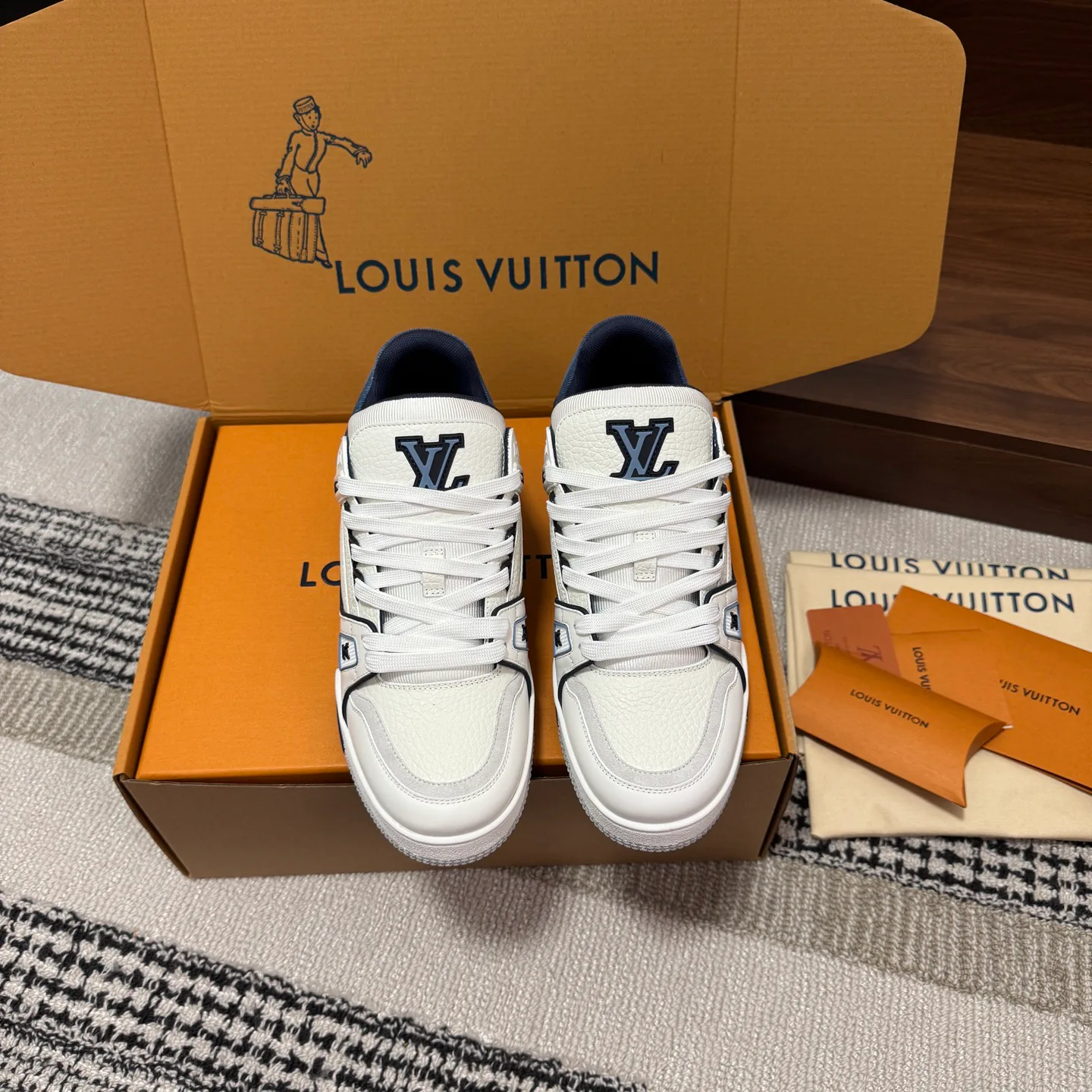 Кроссовки Женские Louis Vuitton 245608