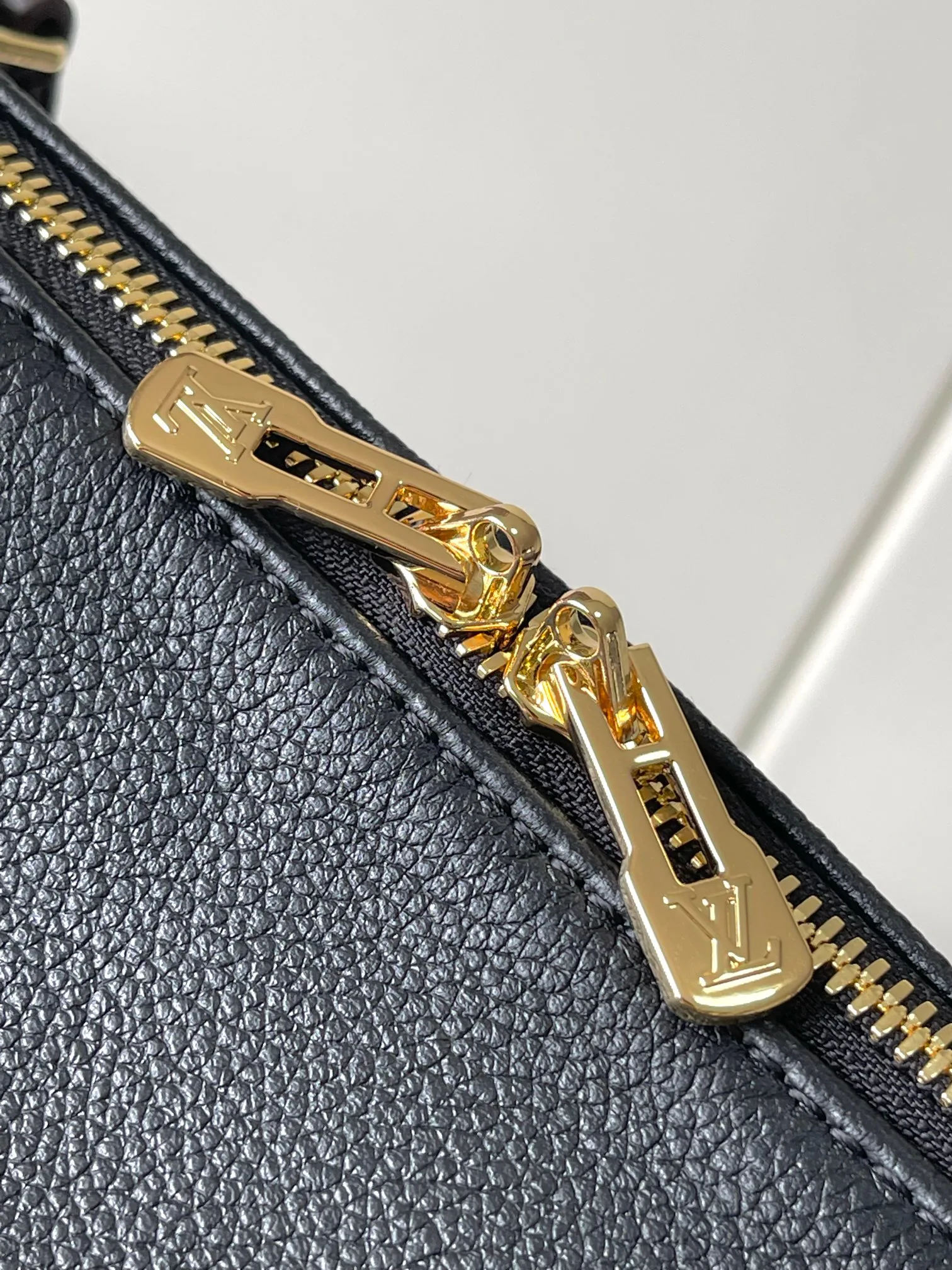 Сумки На Ремне Женские Louis Vuitton 83421