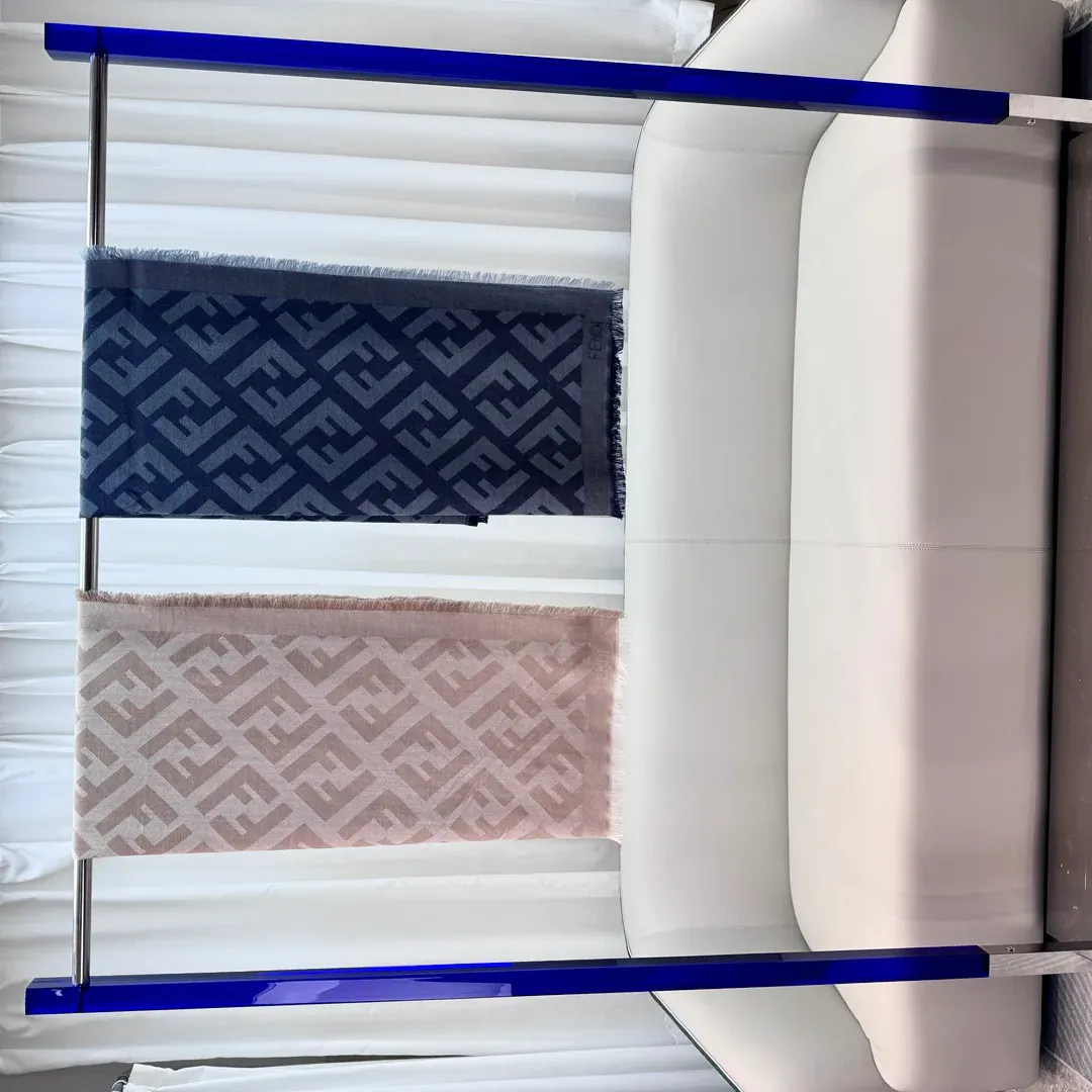 Шарфы Fendi 3968