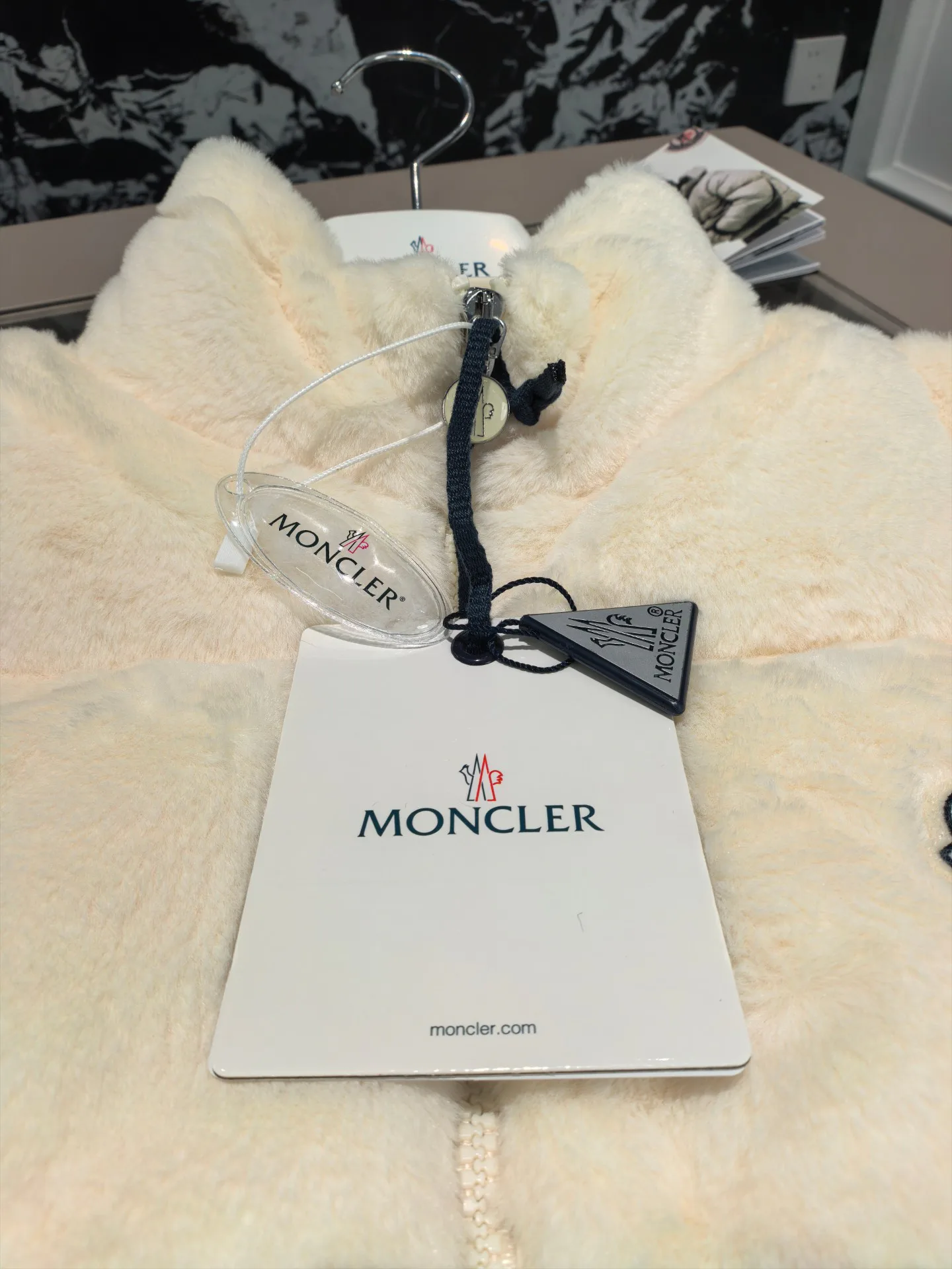 Жилеты Женские Moncler 18725329