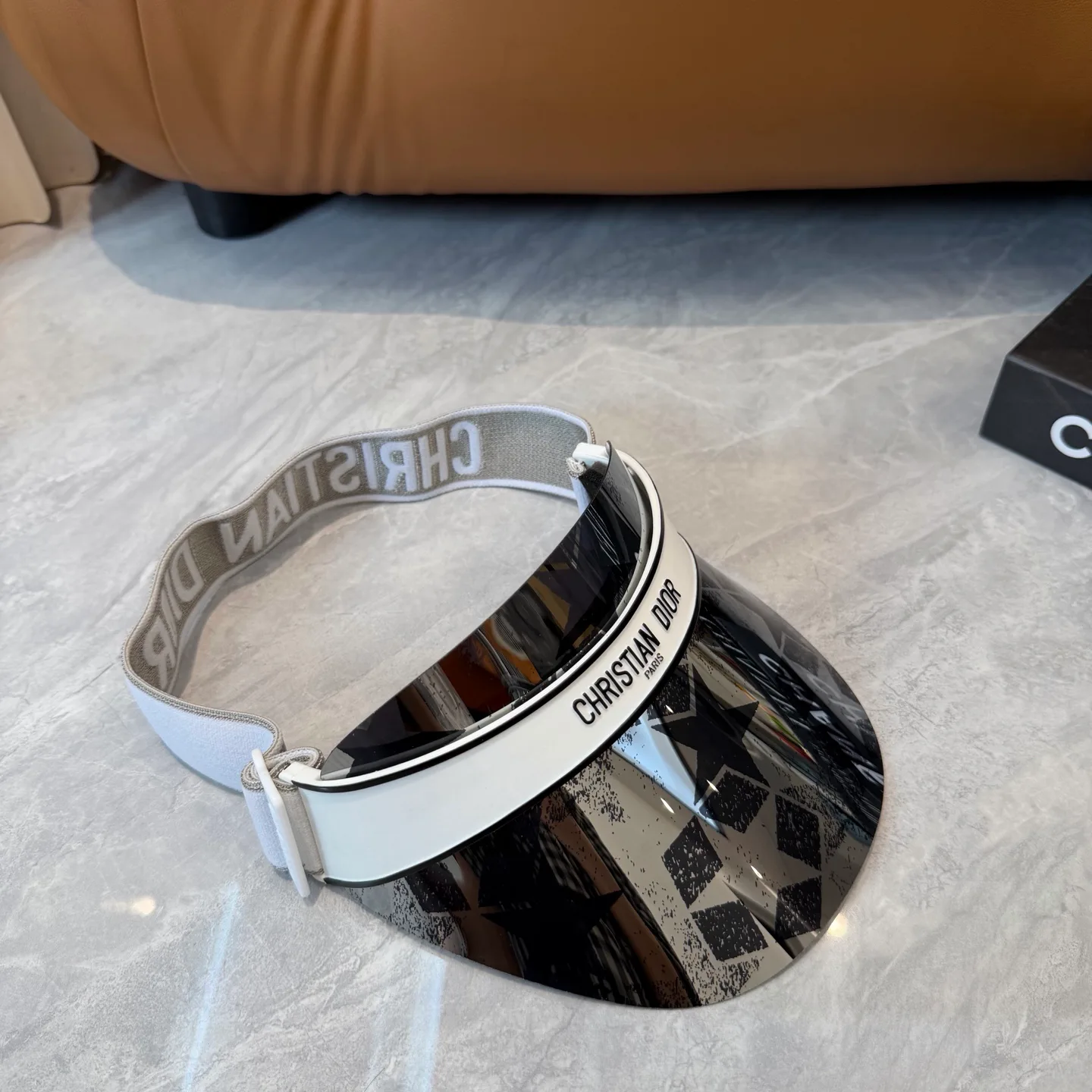 Головные Уборы Christian Dior 13294384