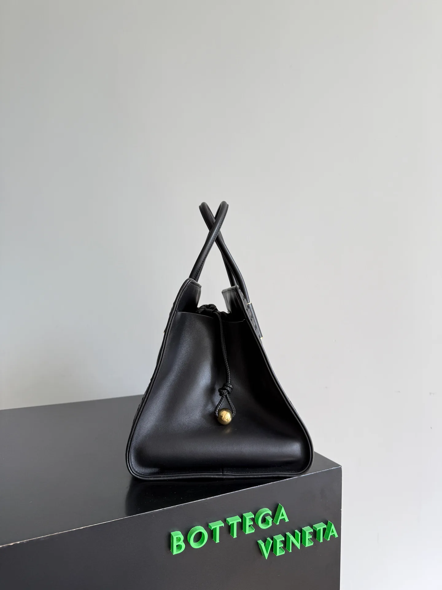 Классические Сумки Женские Bottega Veneta 12214528
