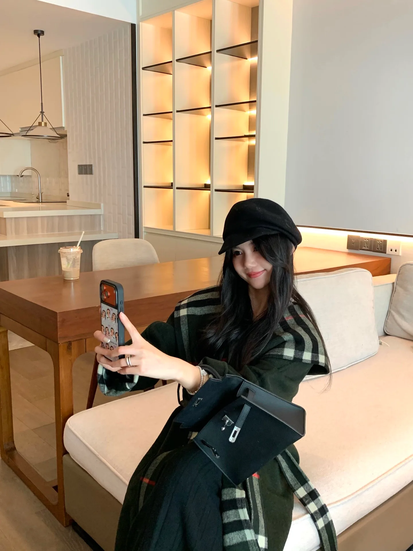 Пальто Женские Burberry 18334434