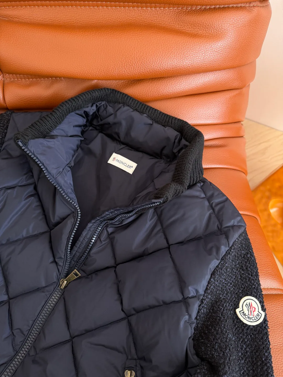 Куртки И Пуховики Женские Moncler 19091524