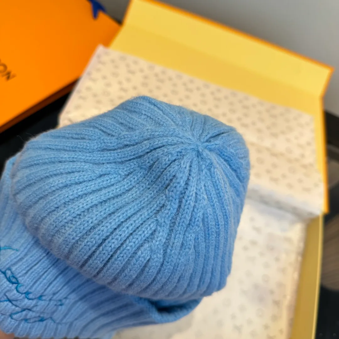 Головные Уборы Louis Vuitton 1338009