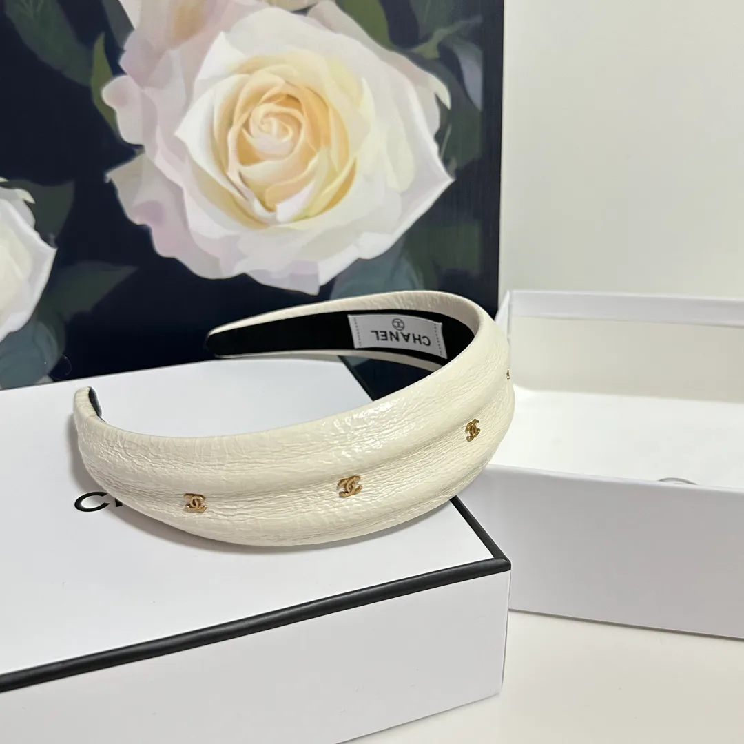 Головные Уборы Chanel 11469191