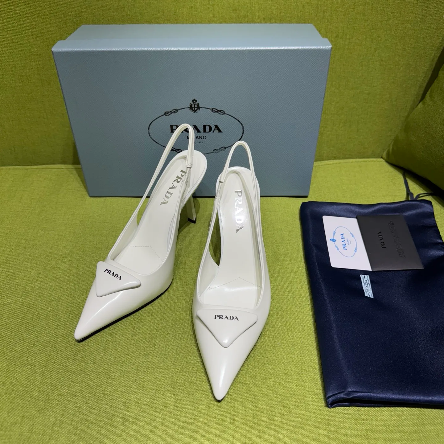 Босоножки Женские Prada 10481108