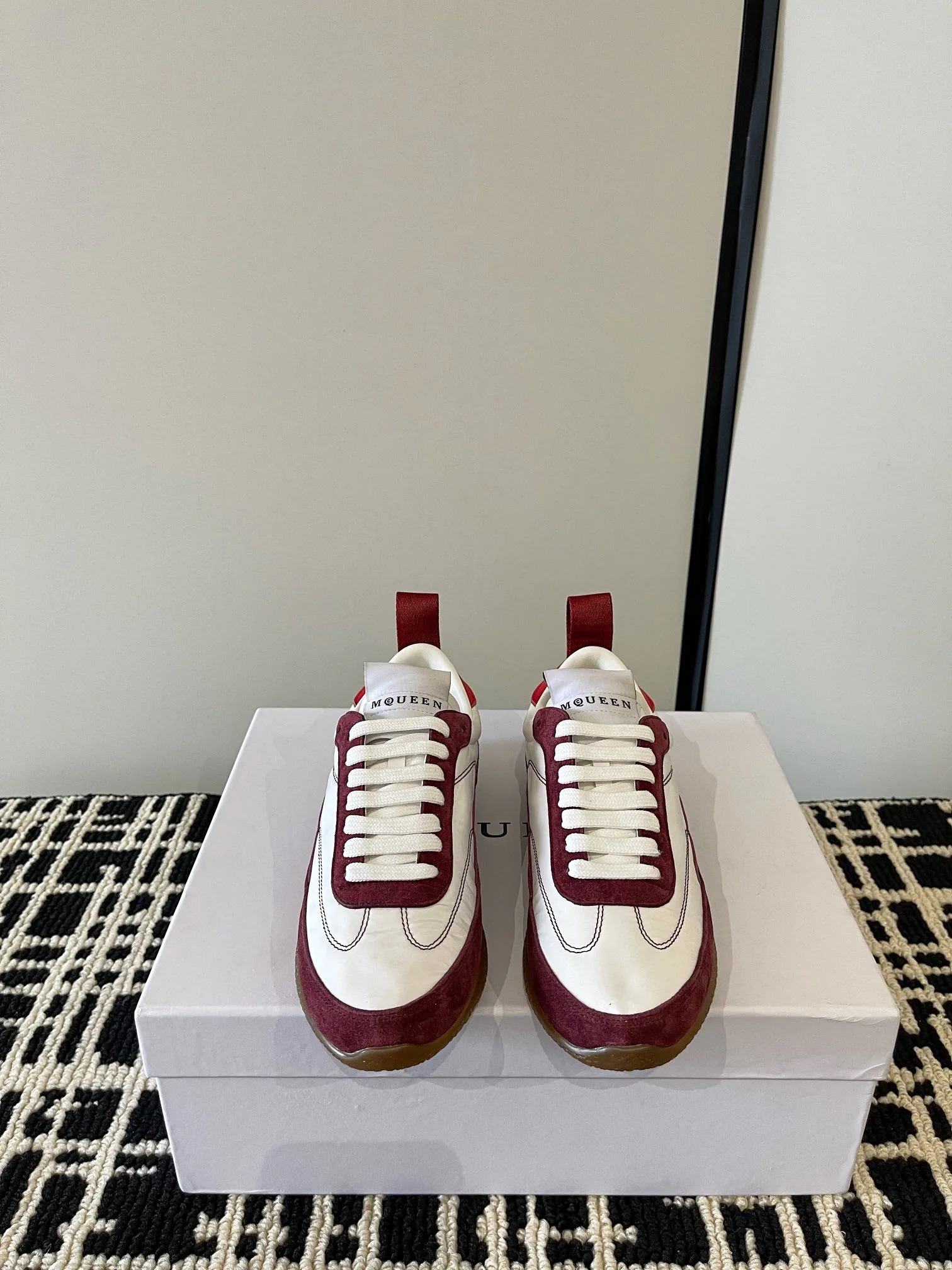 Кроссовки Женские Alexander Mcqueen 10654957