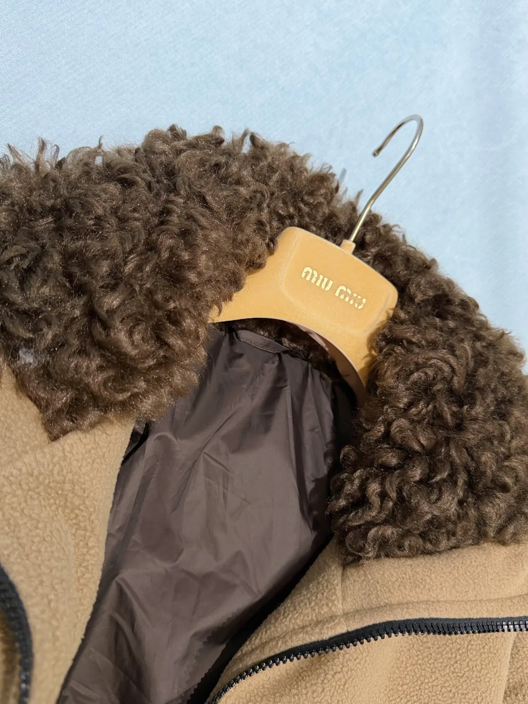 Куртки И Пуховики Женские Miu Miu 18285497
