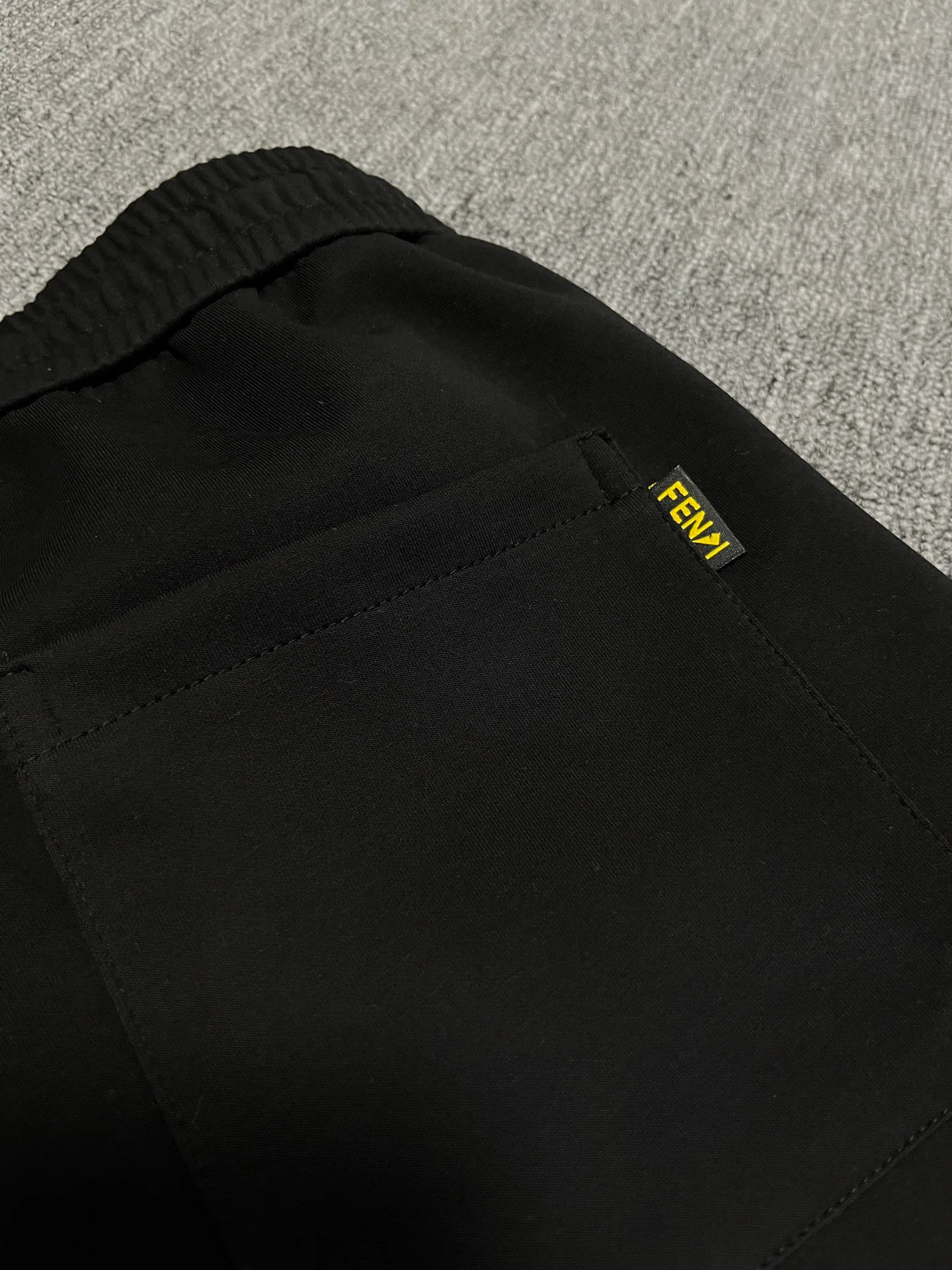 Шорты Мужские Fendi 12641000