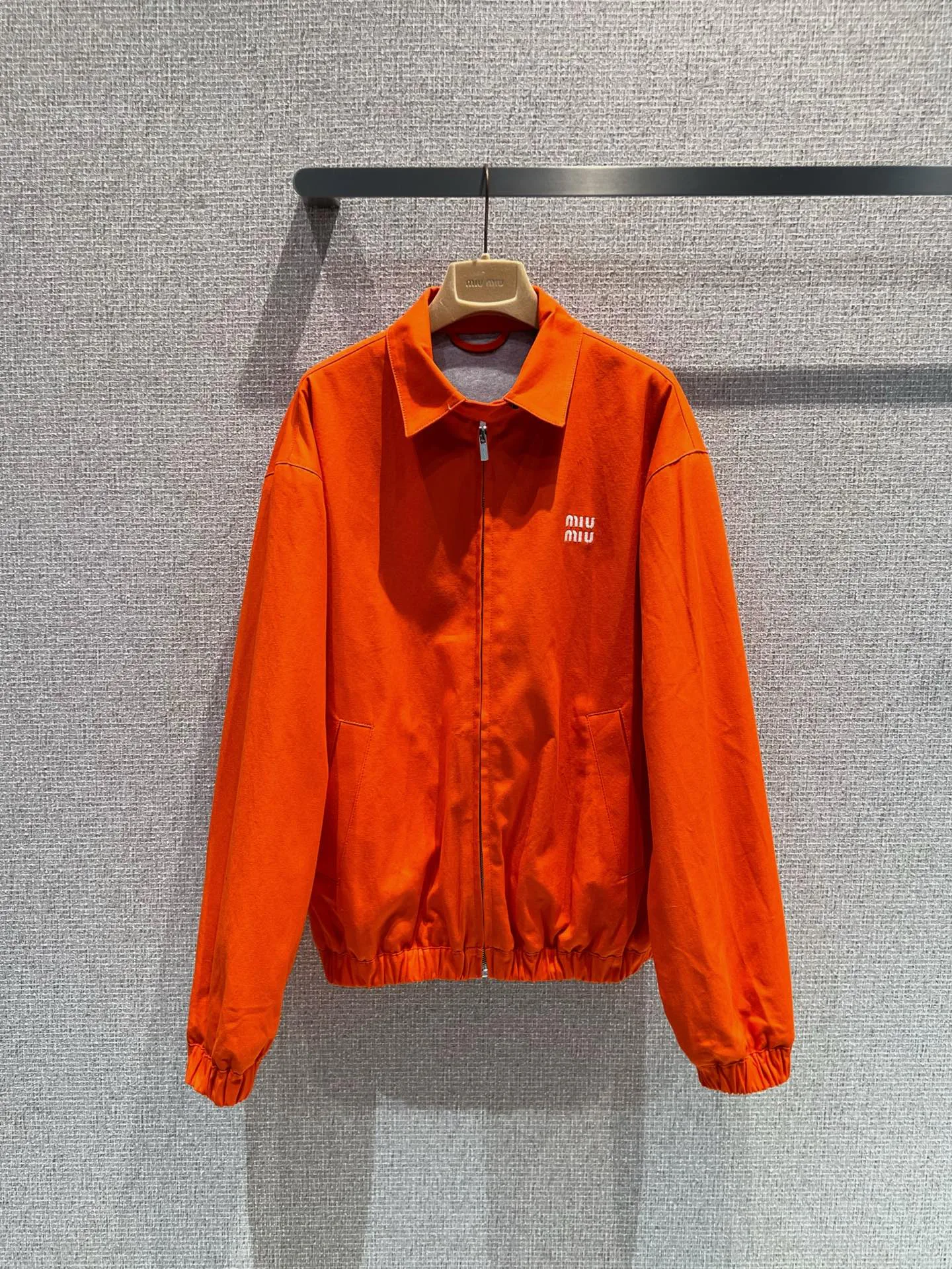 Куртки И Пуховики Женские Miu Miu 10655692