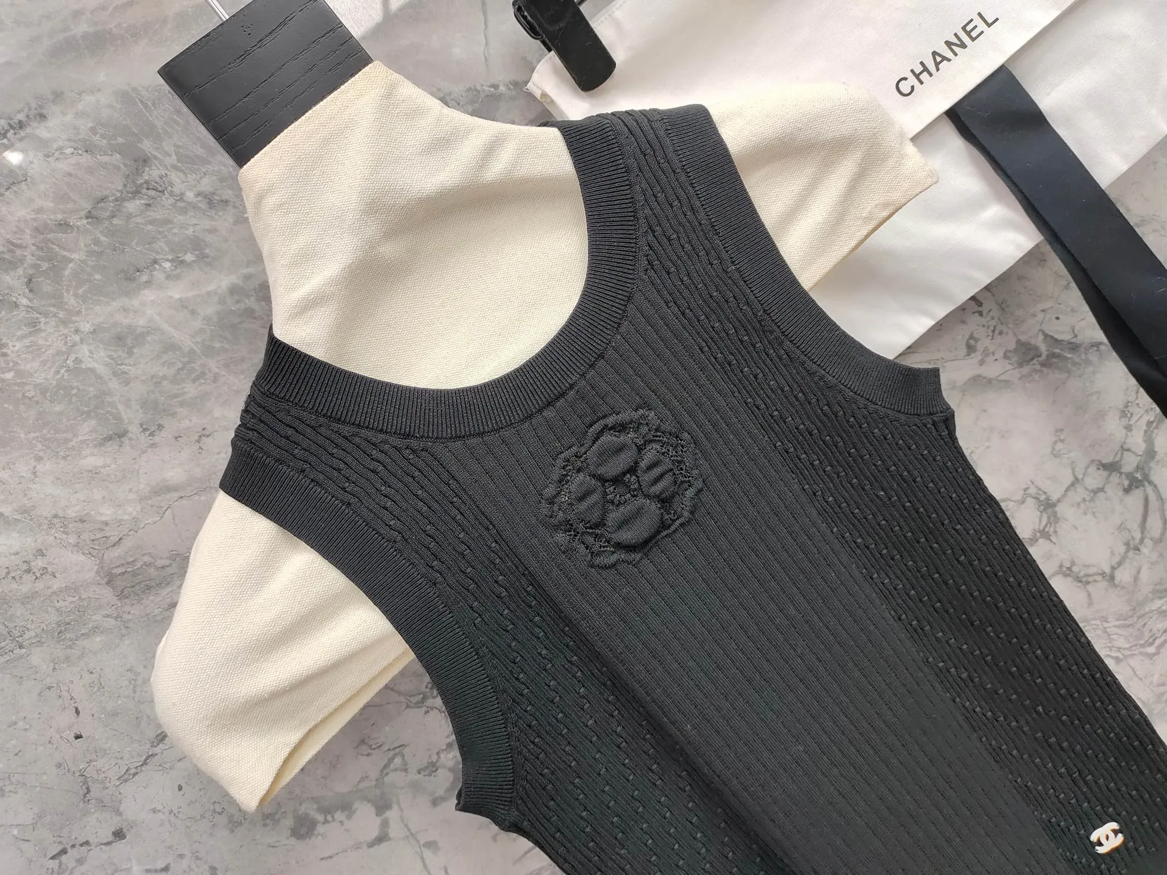 Жилеты Женские Chanel 1276889