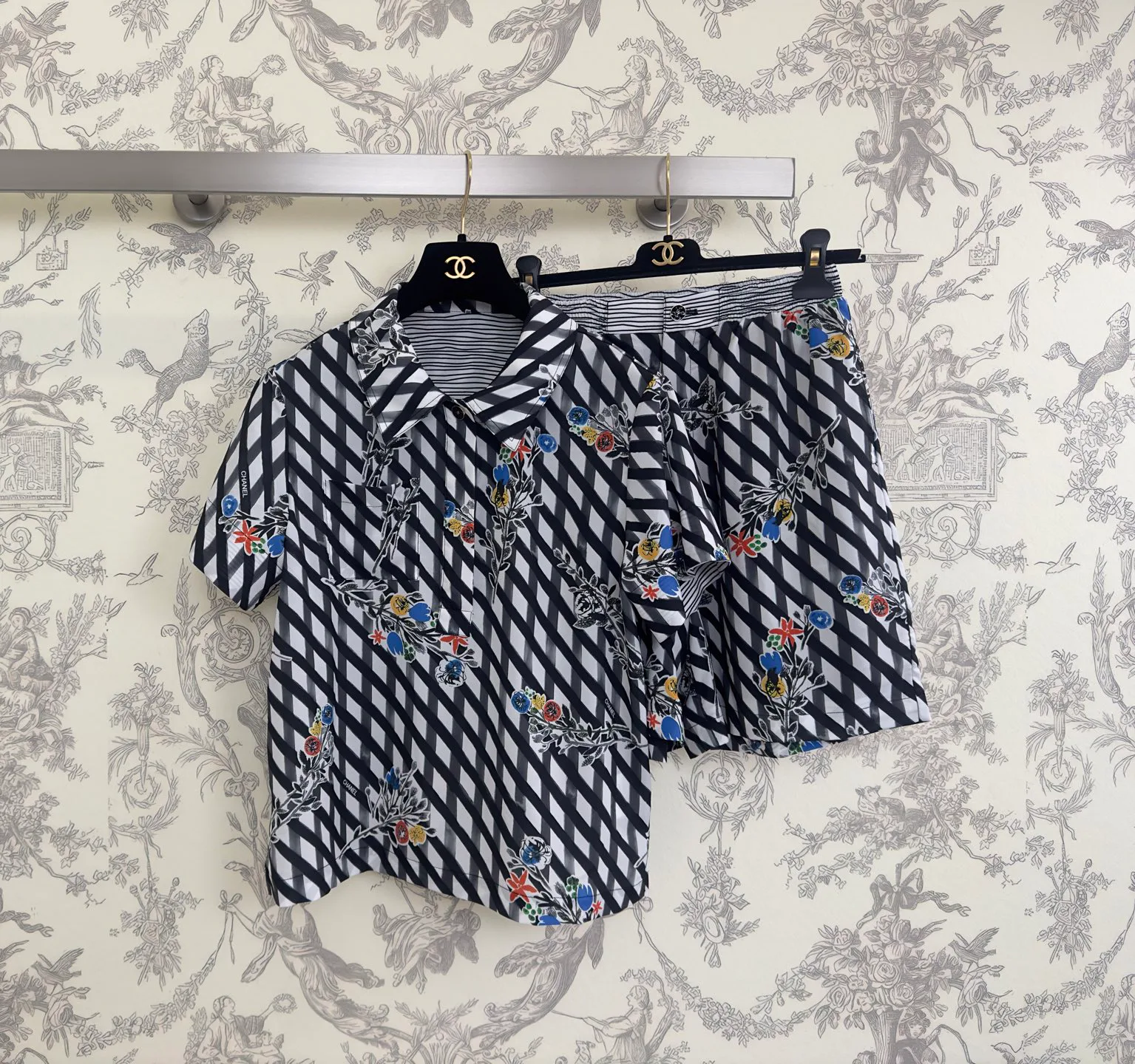 Костюмы Женские Chanel 11305944