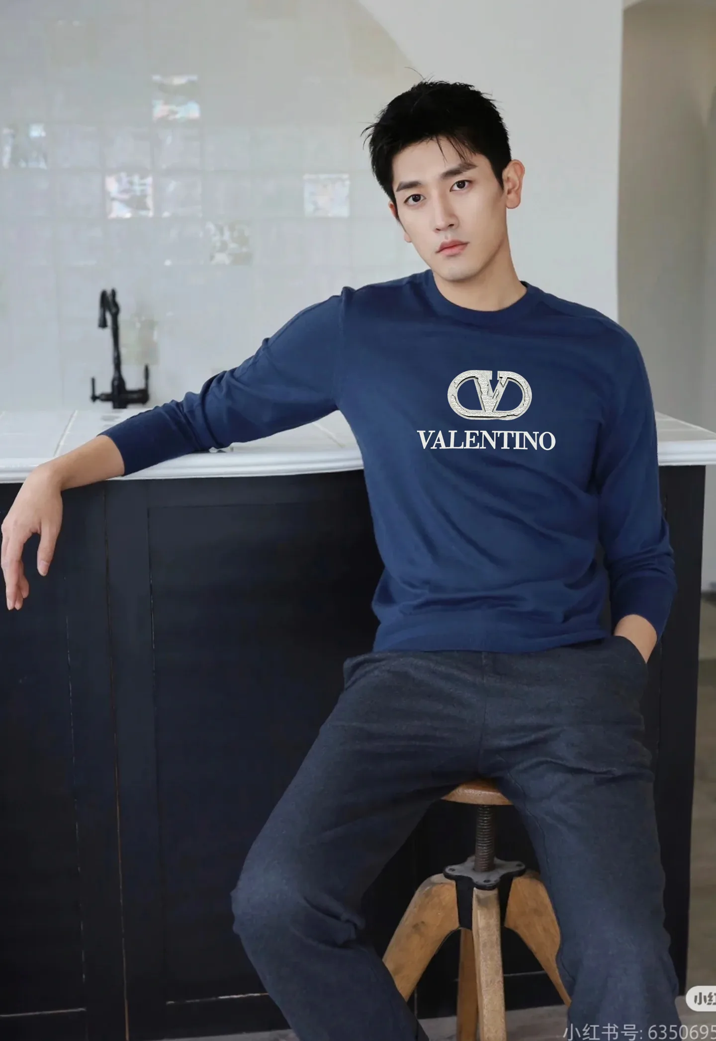 Лонгсливы Мужские Valentino 927903