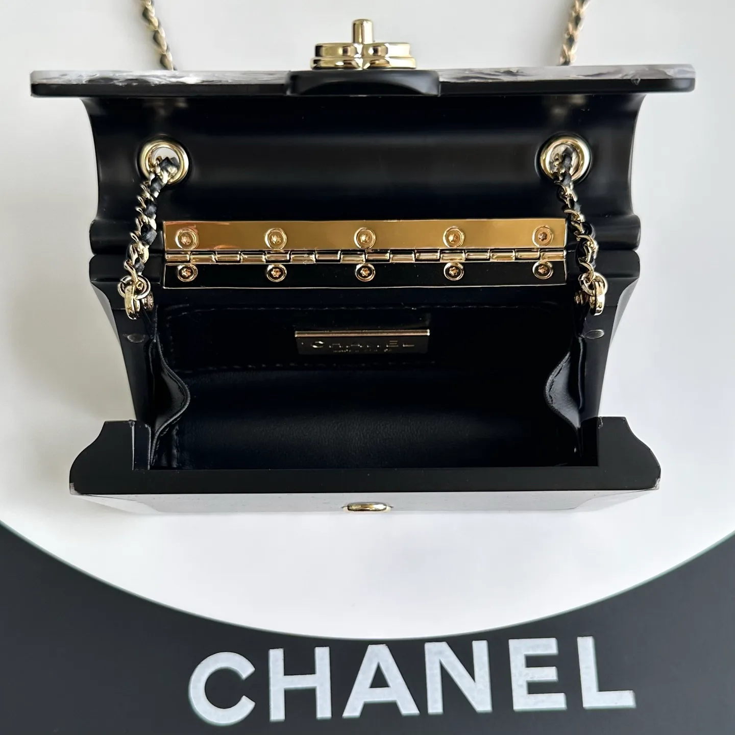 Классические Сумки Женские Chanel 18058571