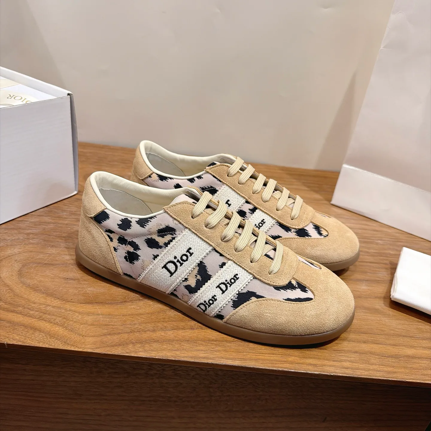 Кроссовки Женские Christian Dior 18738666