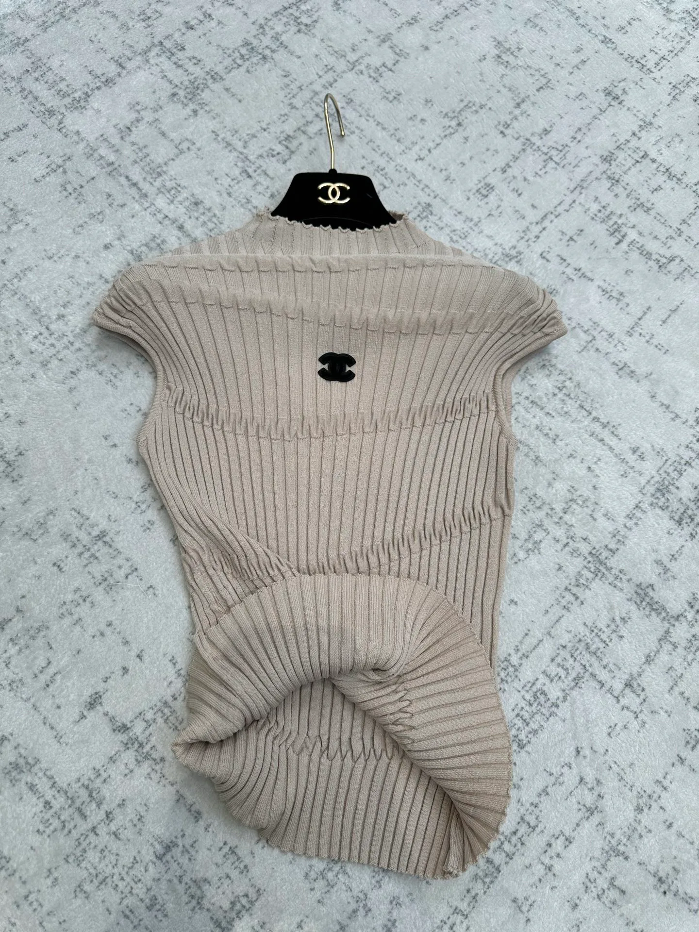 Жилеты Женские Chanel 11697182